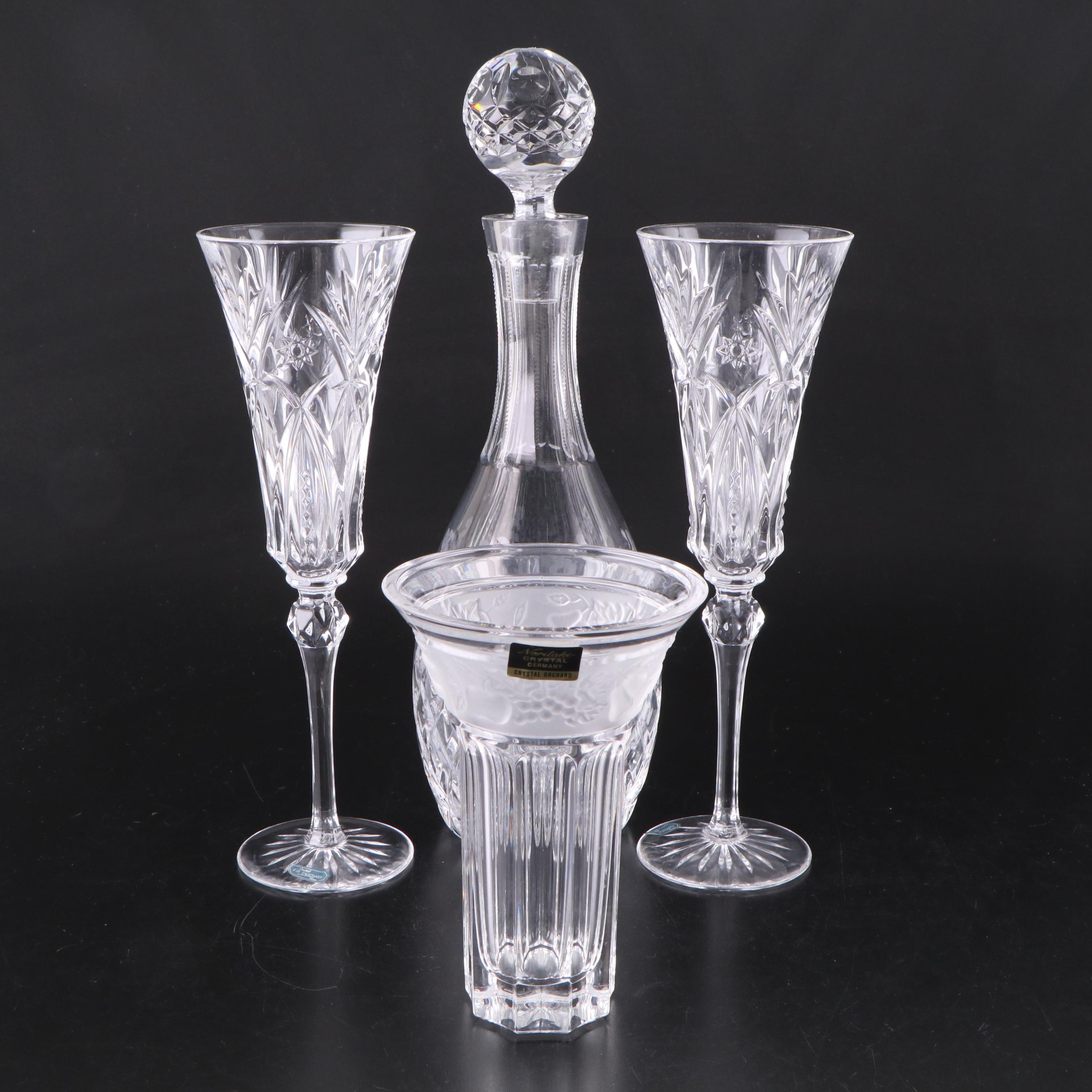 Cristal d'Arques-Durand "Vicennes" Champagne Flutes with Other Decanter and Vase