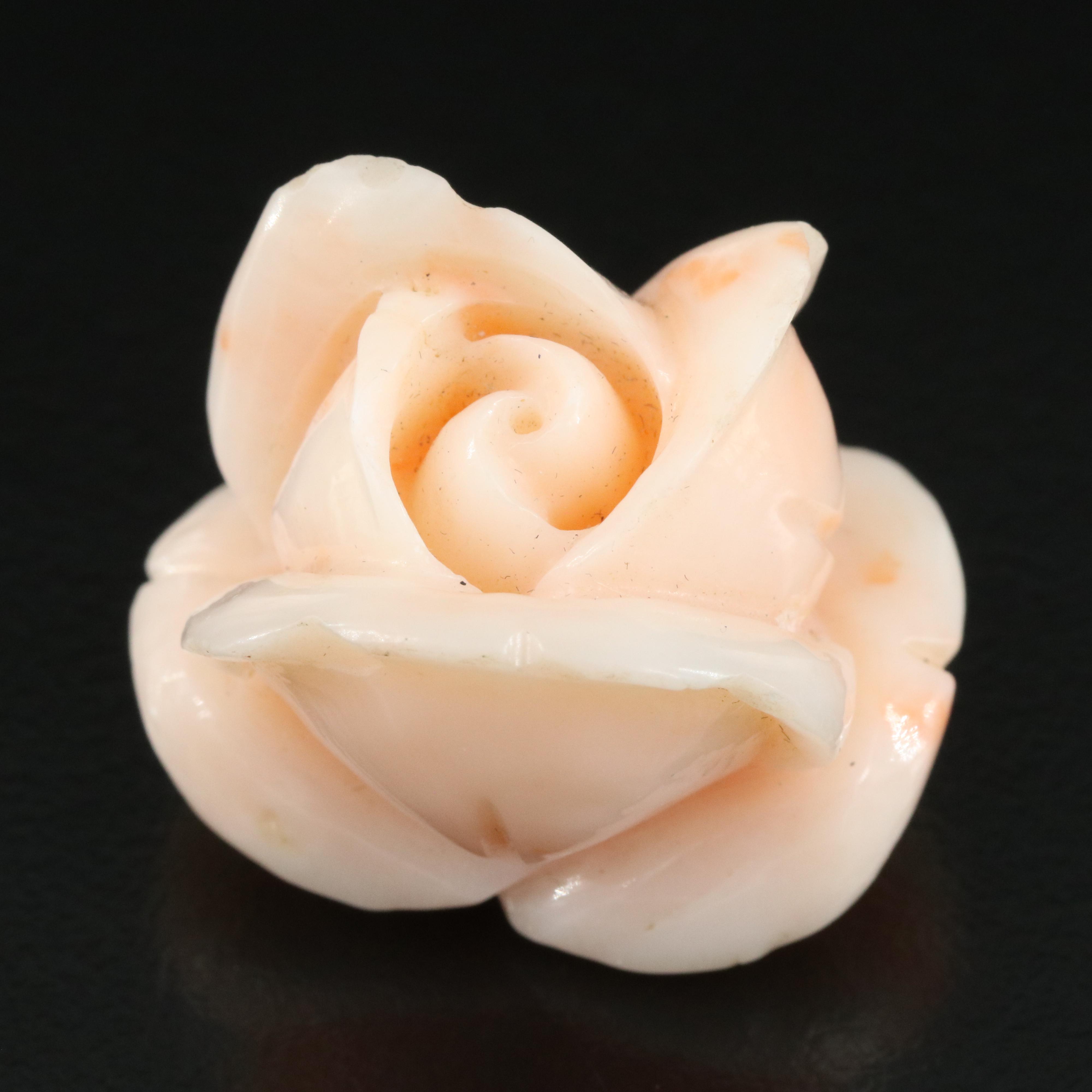 Loose Carved Coral Rose