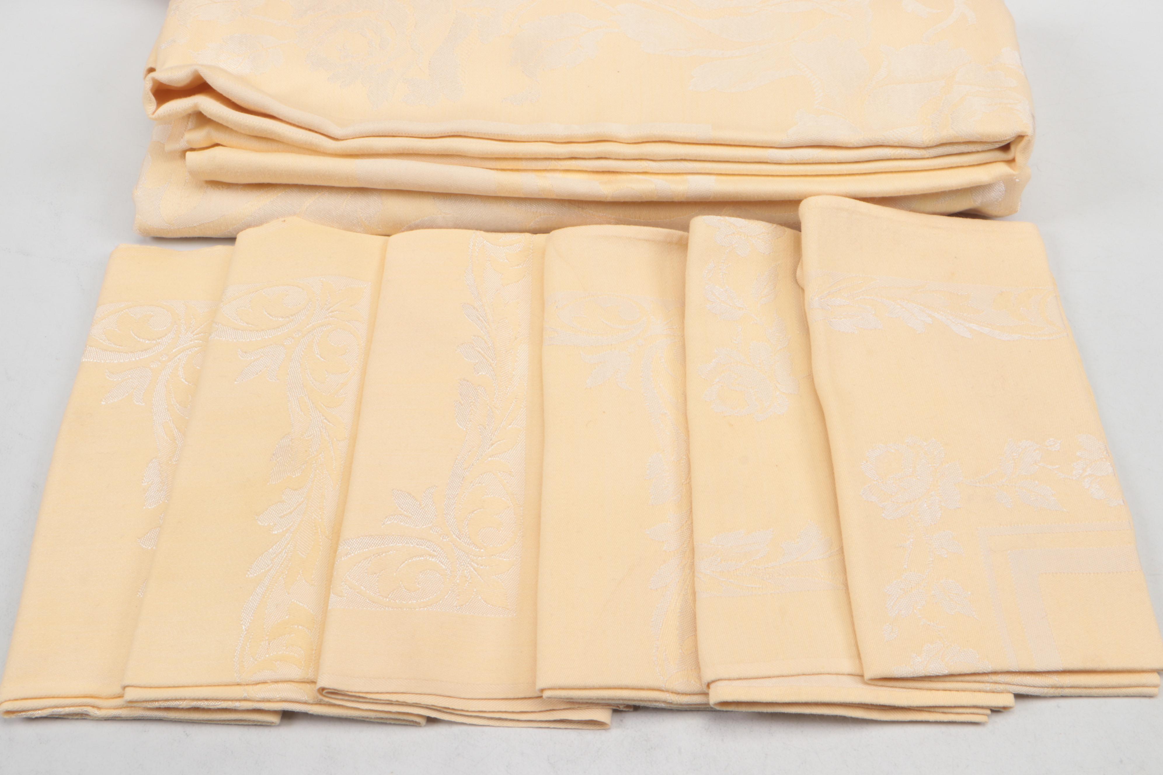 Sebring "Buddha" Dinnerware and Serving Pieces with Table Linens, 20th Century