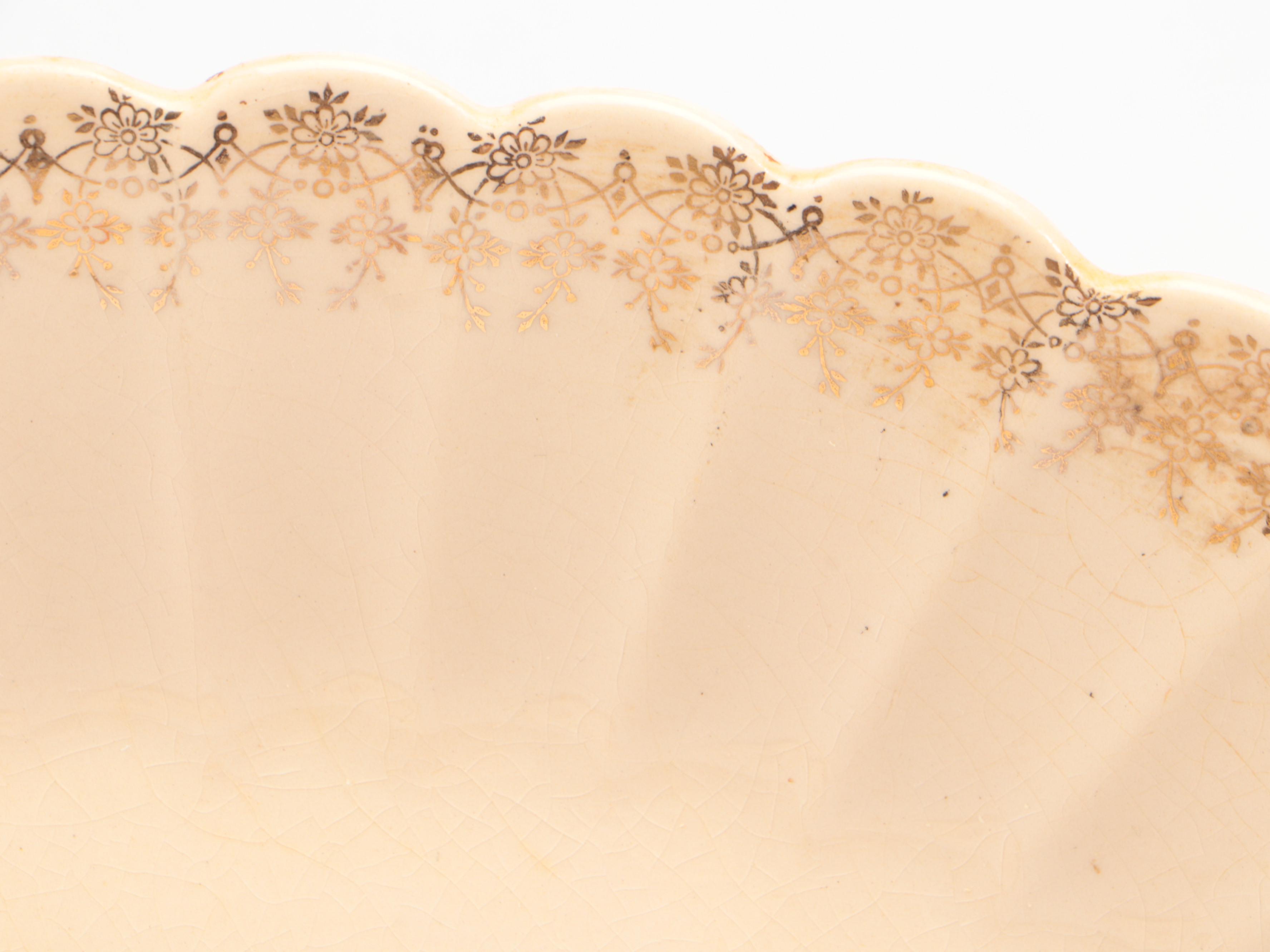 Sebring "Buddha" Dinnerware and Serving Pieces with Table Linens, 20th Century