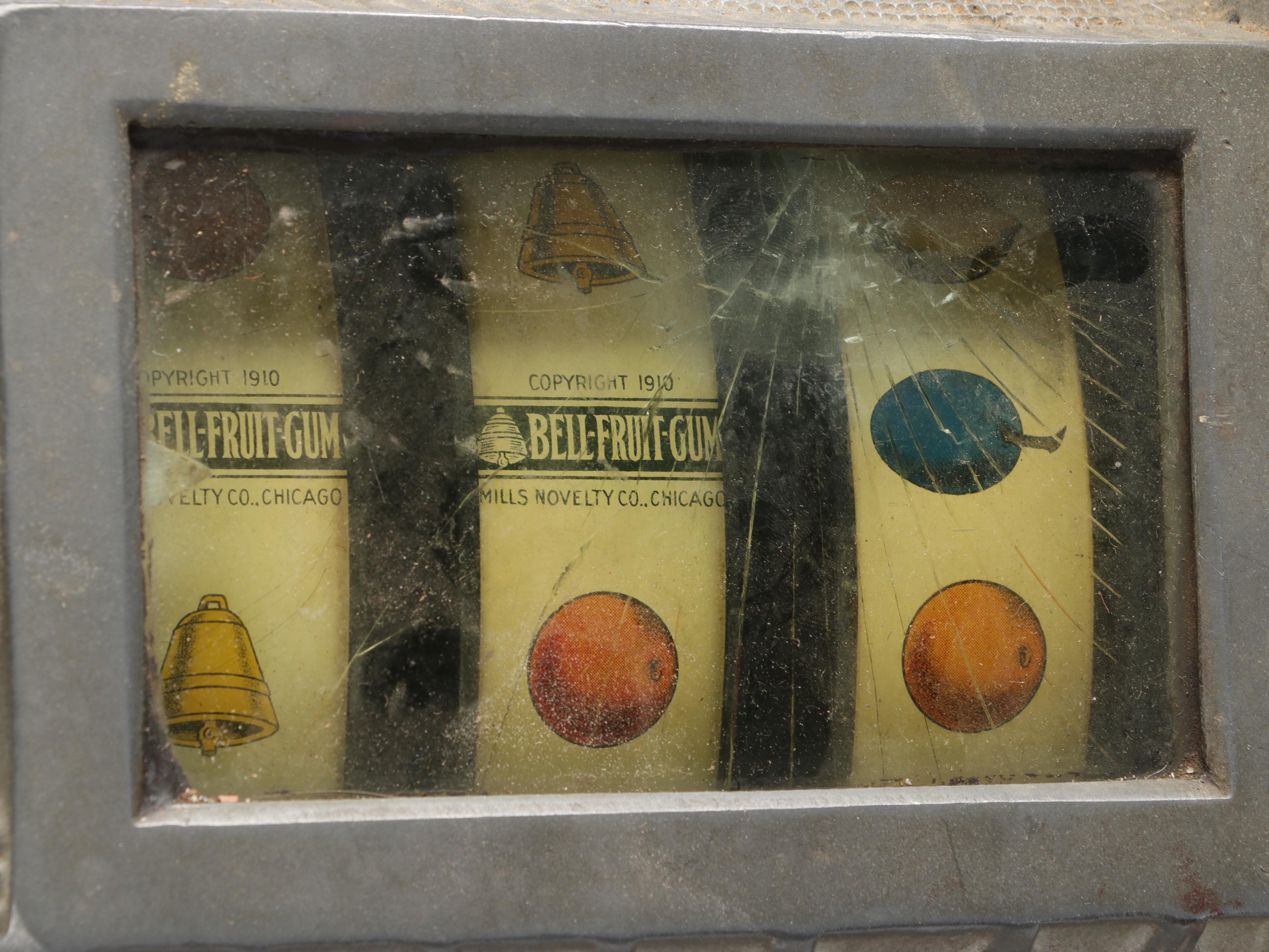 Mills Novelty Co. "1776" 5-Cent Slot Machine, Early to Mid 20th Century