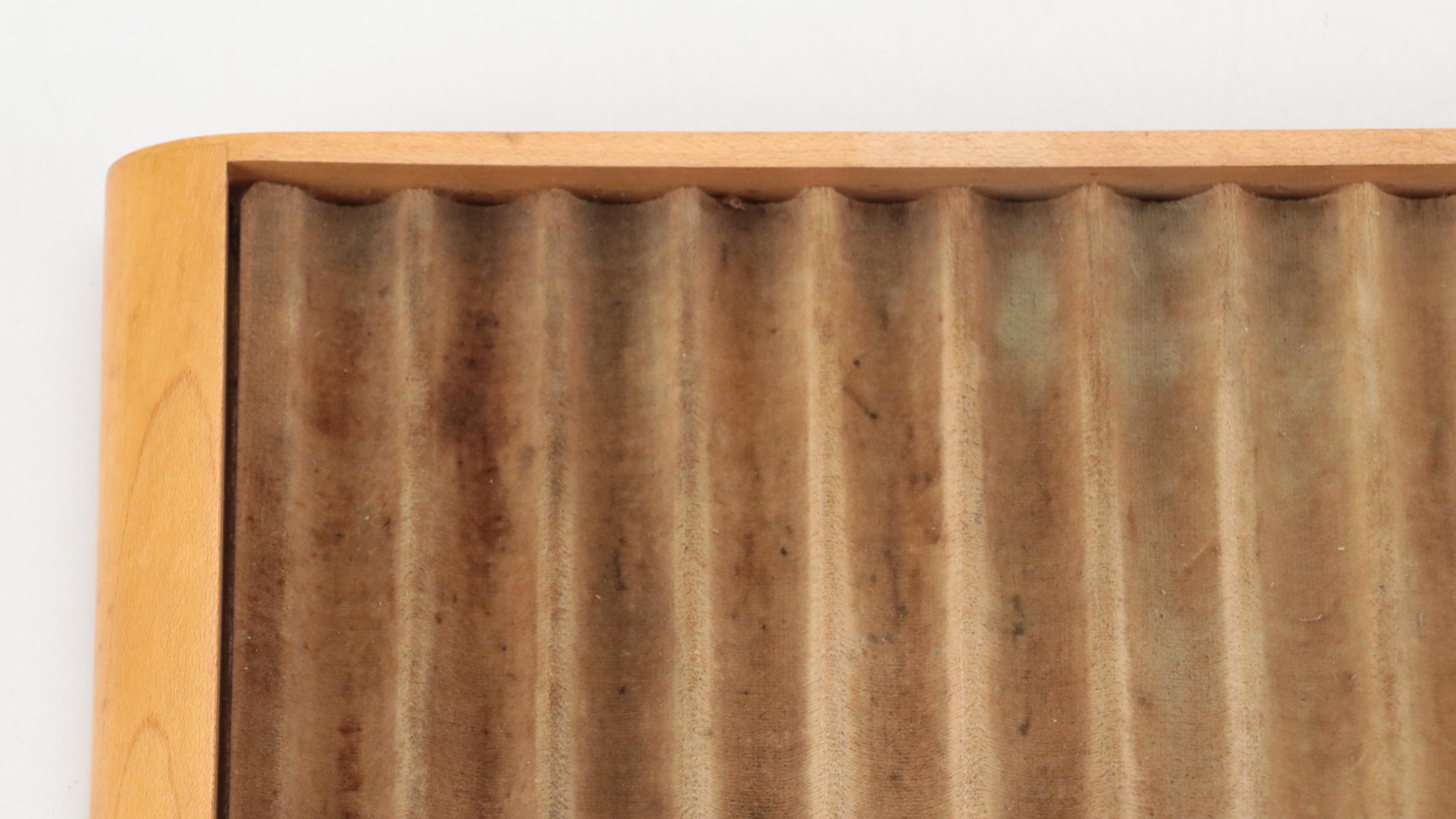 Parker Vacumatic no. 395 Wooden Pen Display, Mid-20th Century