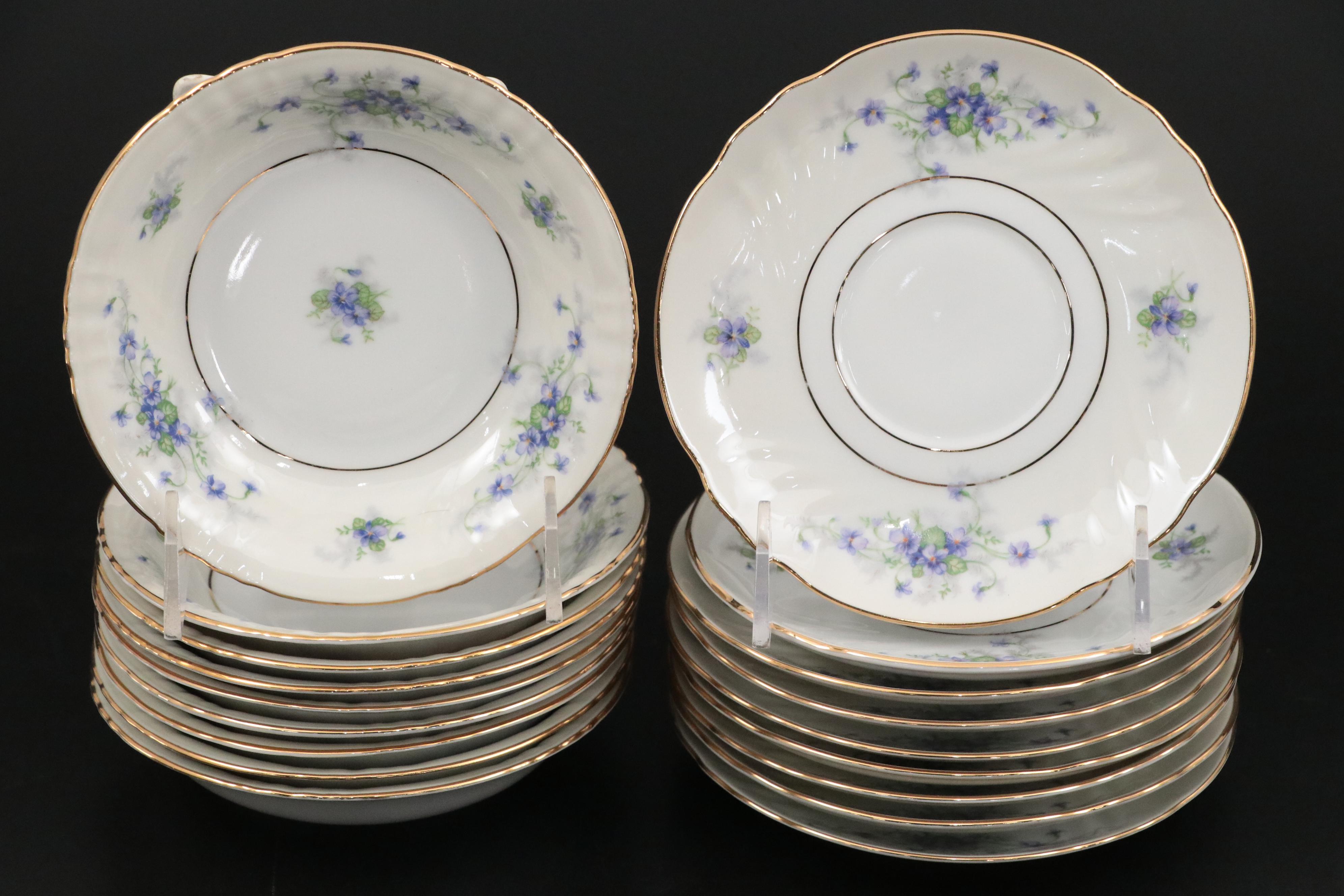 Johann Haviland "Violets" Porcelain Dinnerware, Mid to Late 20th C.