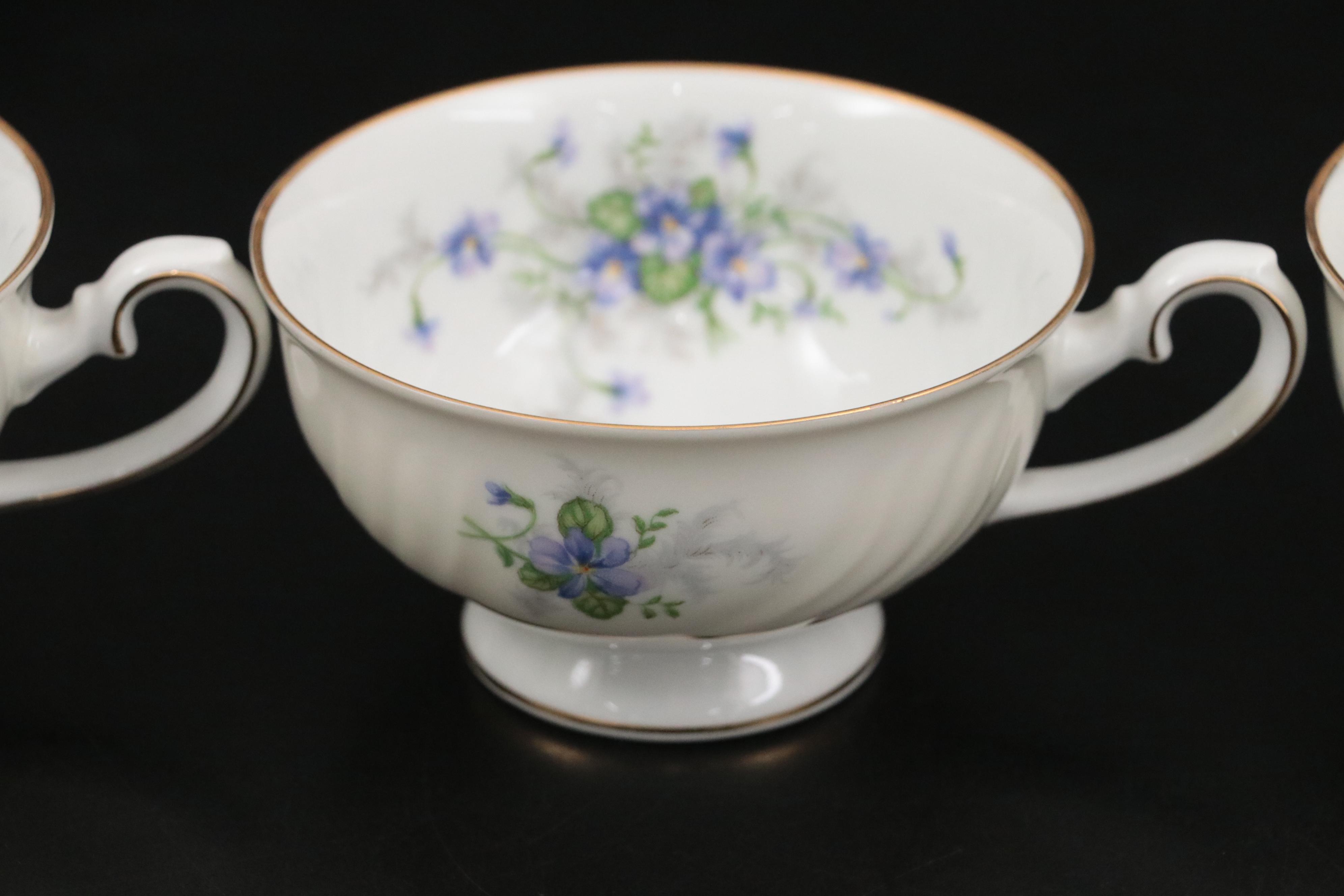 Johann Haviland "Violets" Porcelain Dinnerware, Mid to Late 20th C.