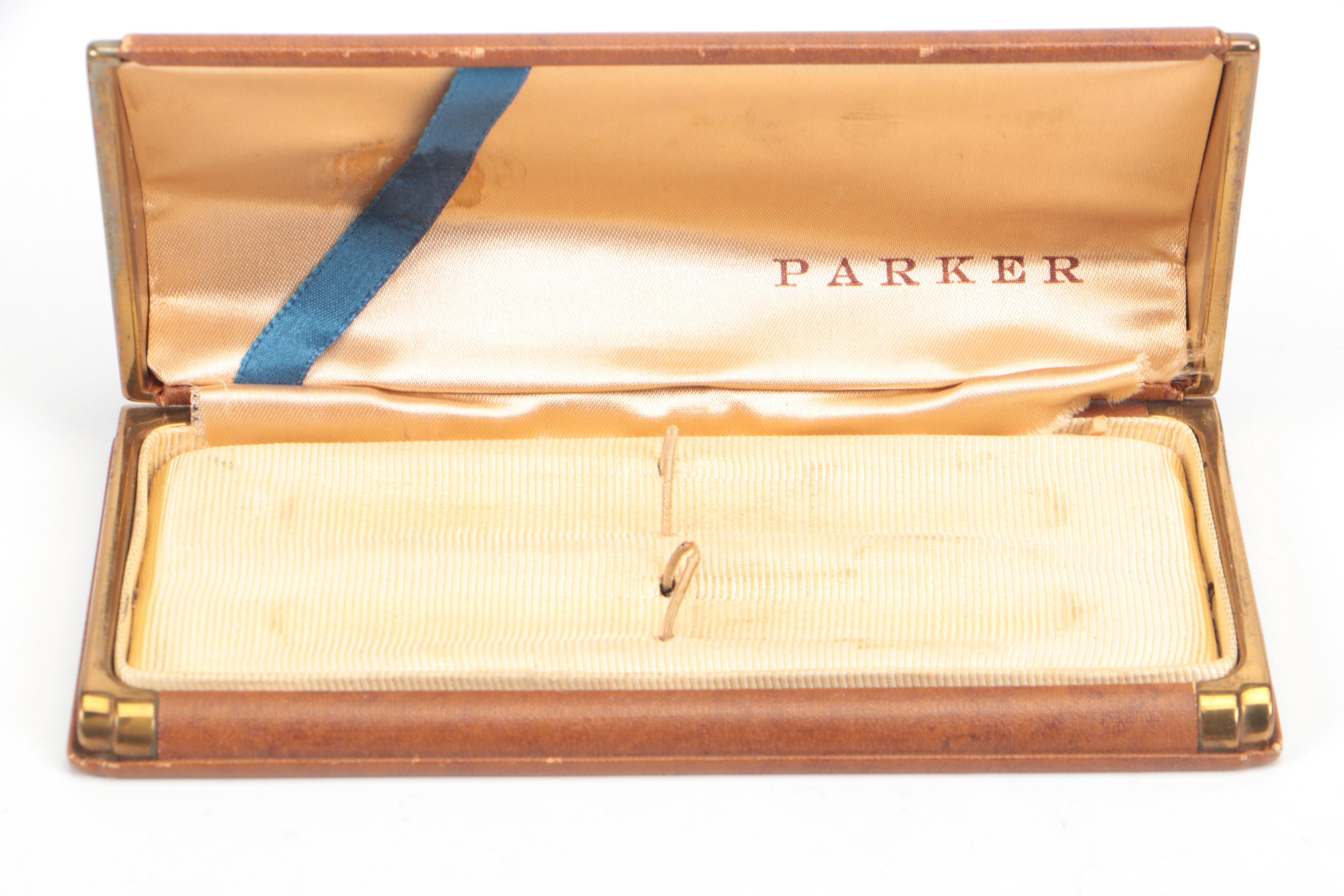 Parker Vacumatic Blue Diamond "Debutante Golden Pearl" Fountain Pen and Pencil