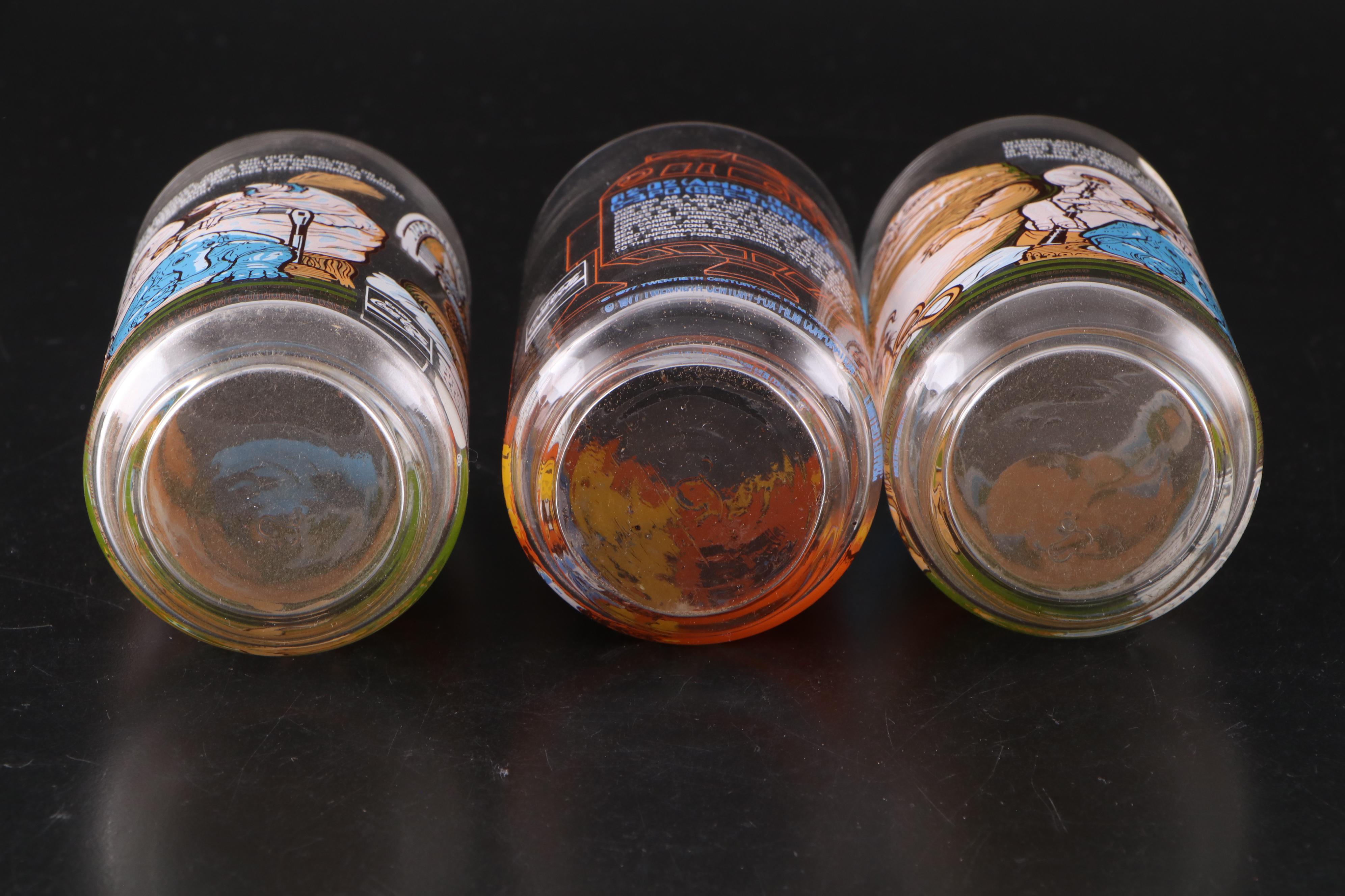 Libbey Star Wars Theme Glass Tumblers with Star Wars Metal Pinbacks and More