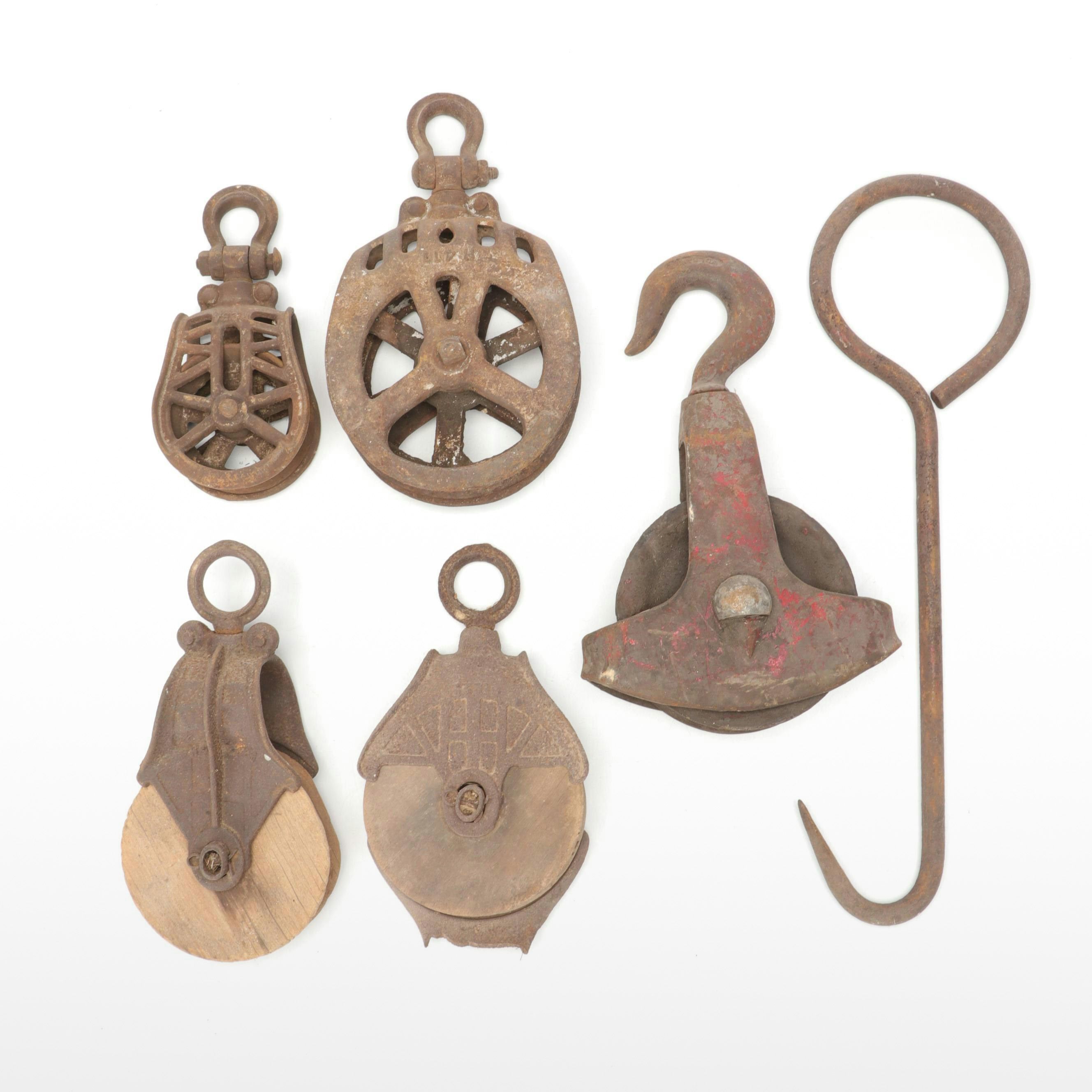 Cast Iron and Wood Pulley Wheels with Mesh Basket and Forged Iron Hook