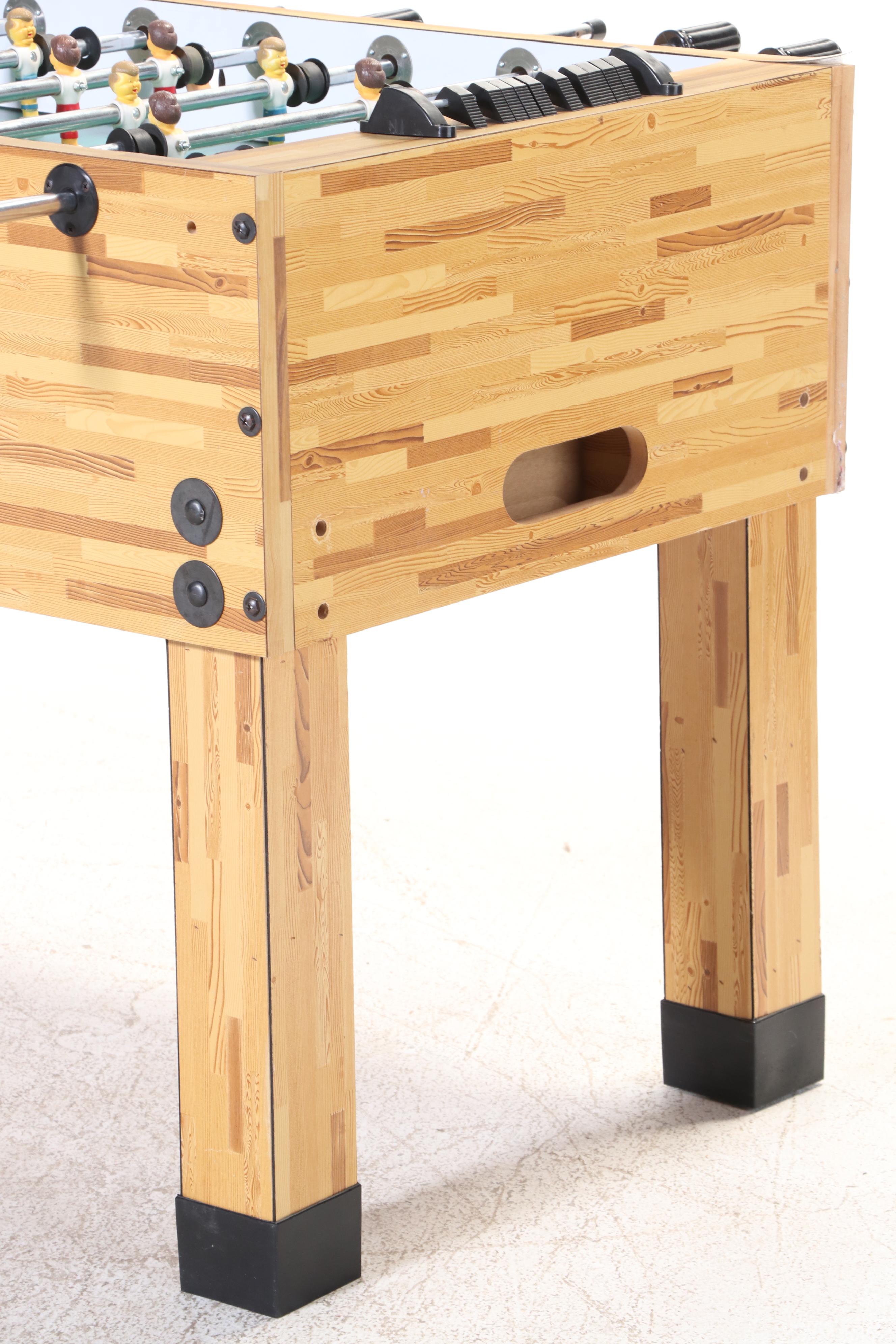 Pine-Grained Laminate Foosball Table