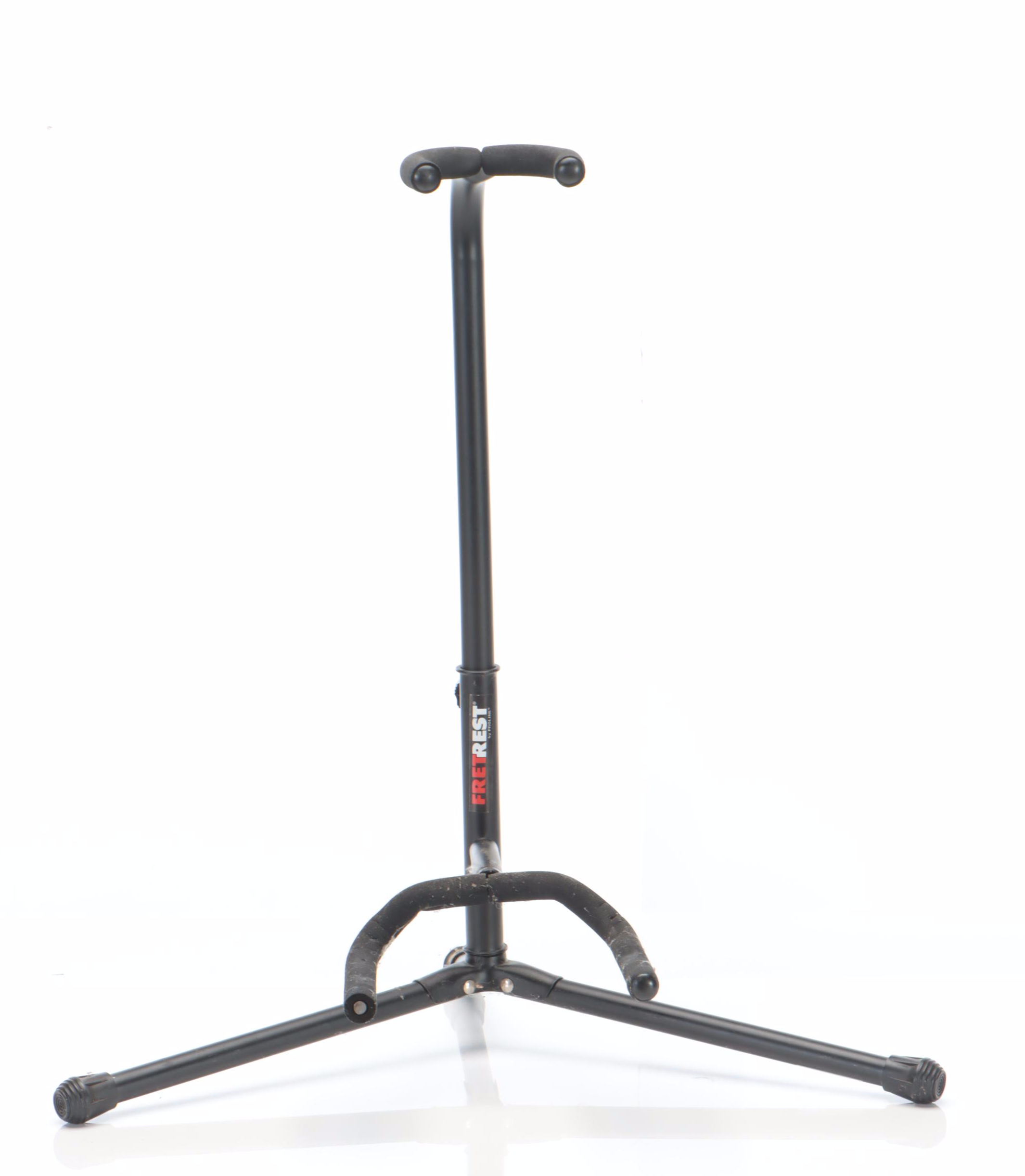 Squier Short Scale Bronco Bass with Fender Rumble 25 Amp and More