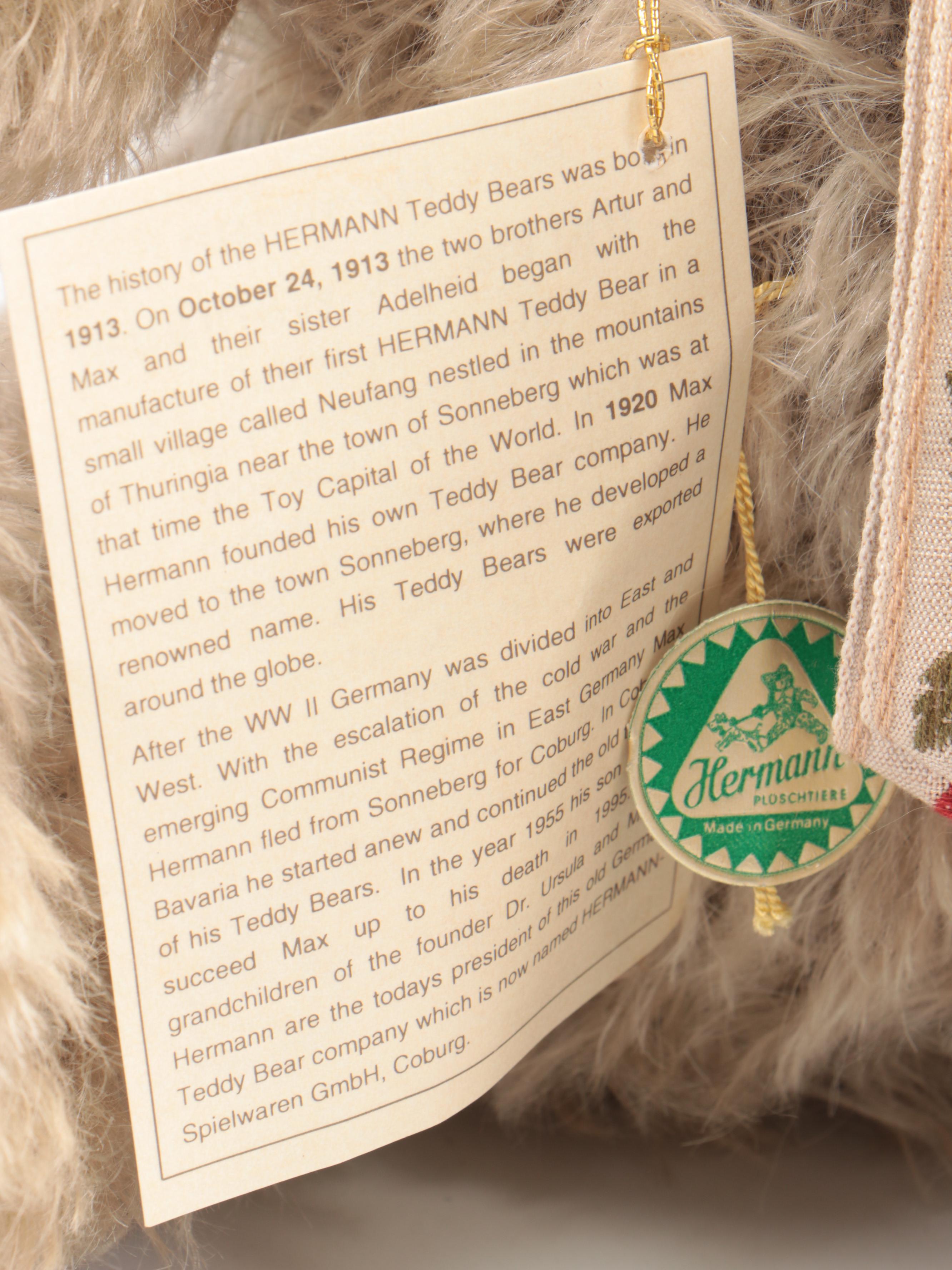 Hermann "Happy Wanderer No. 059" Limited Edition Musical Bear