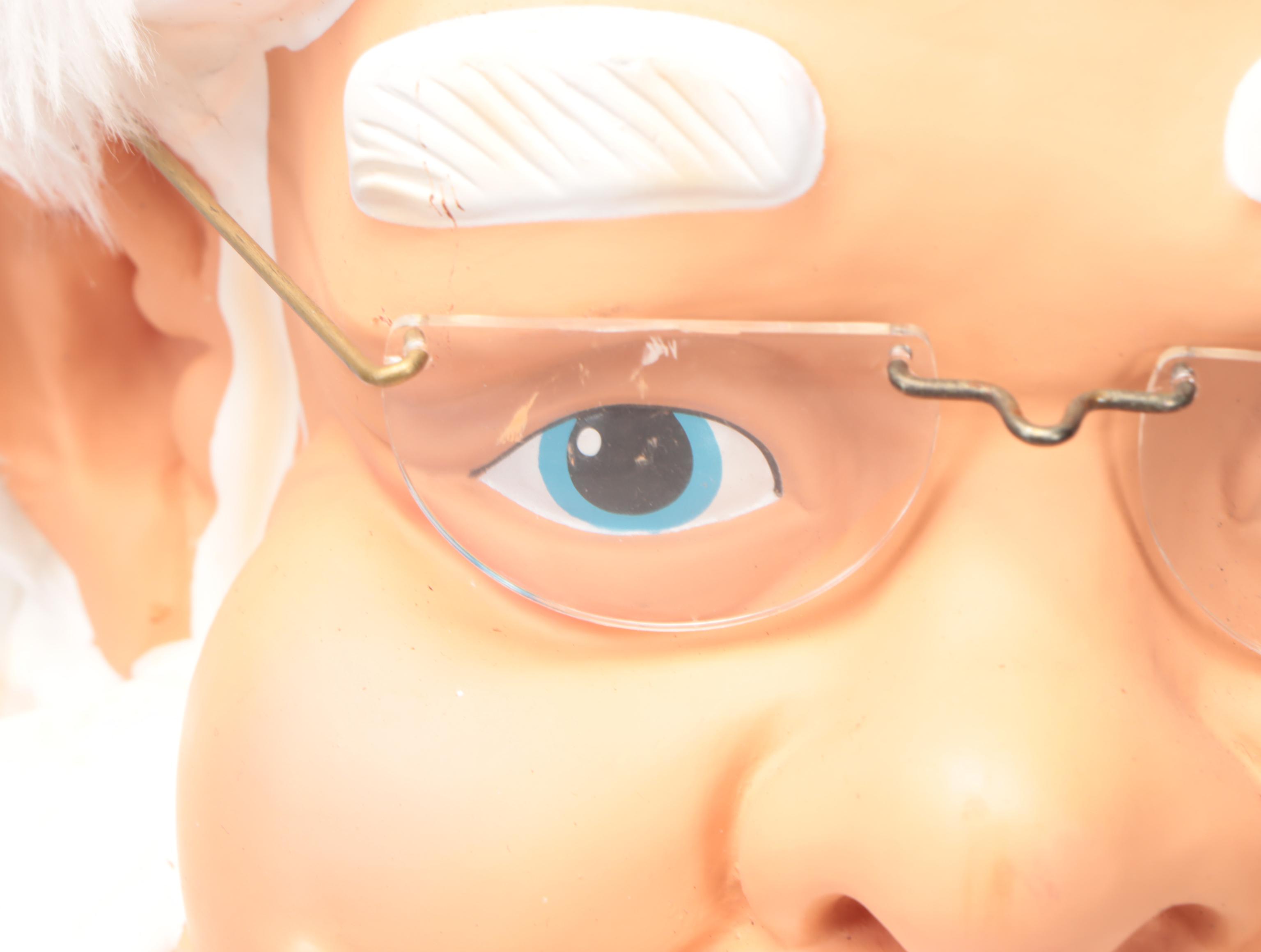 Gemmy Industries Corp. Animated Santa Claus Figure