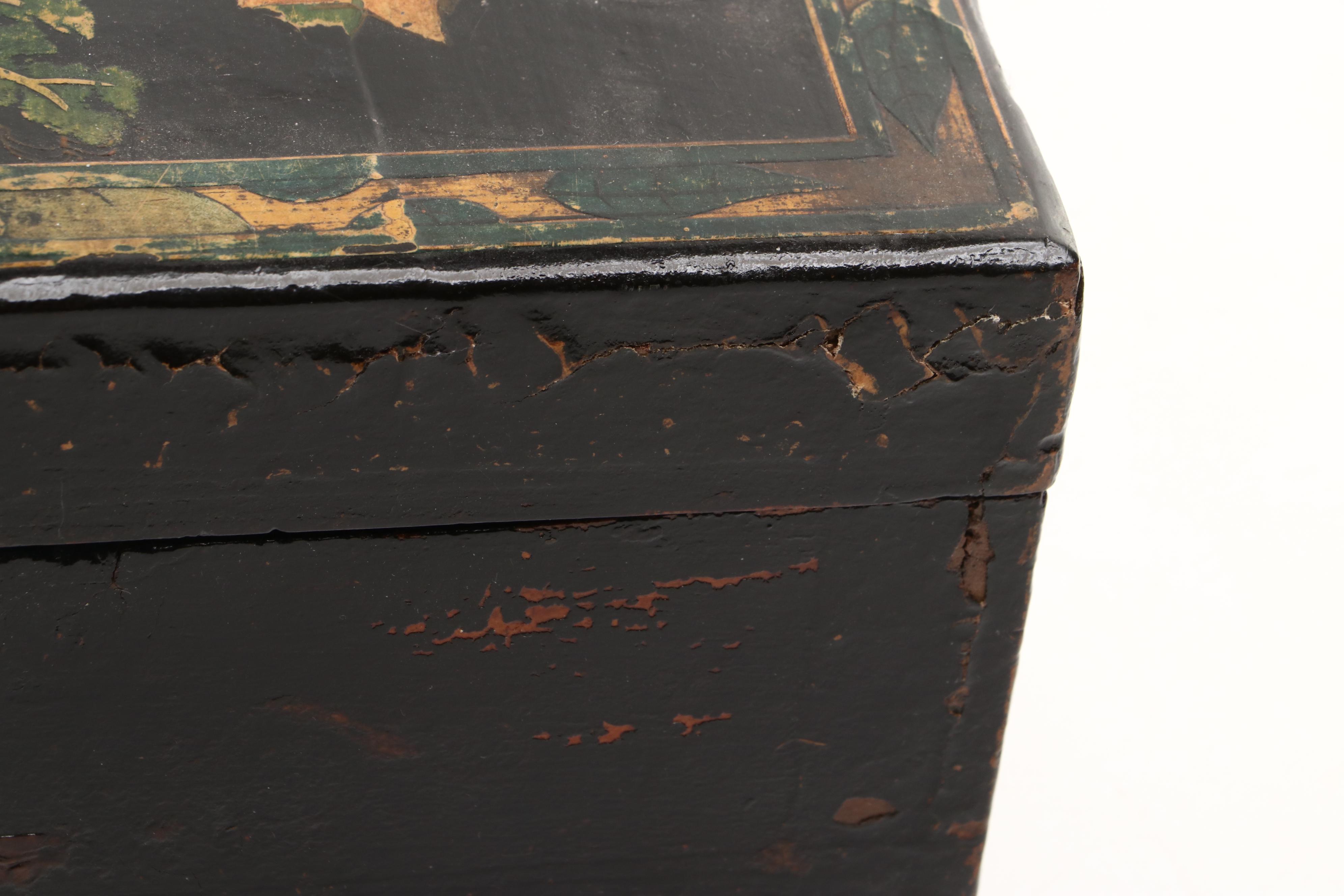 Chinese Lacquerware Box