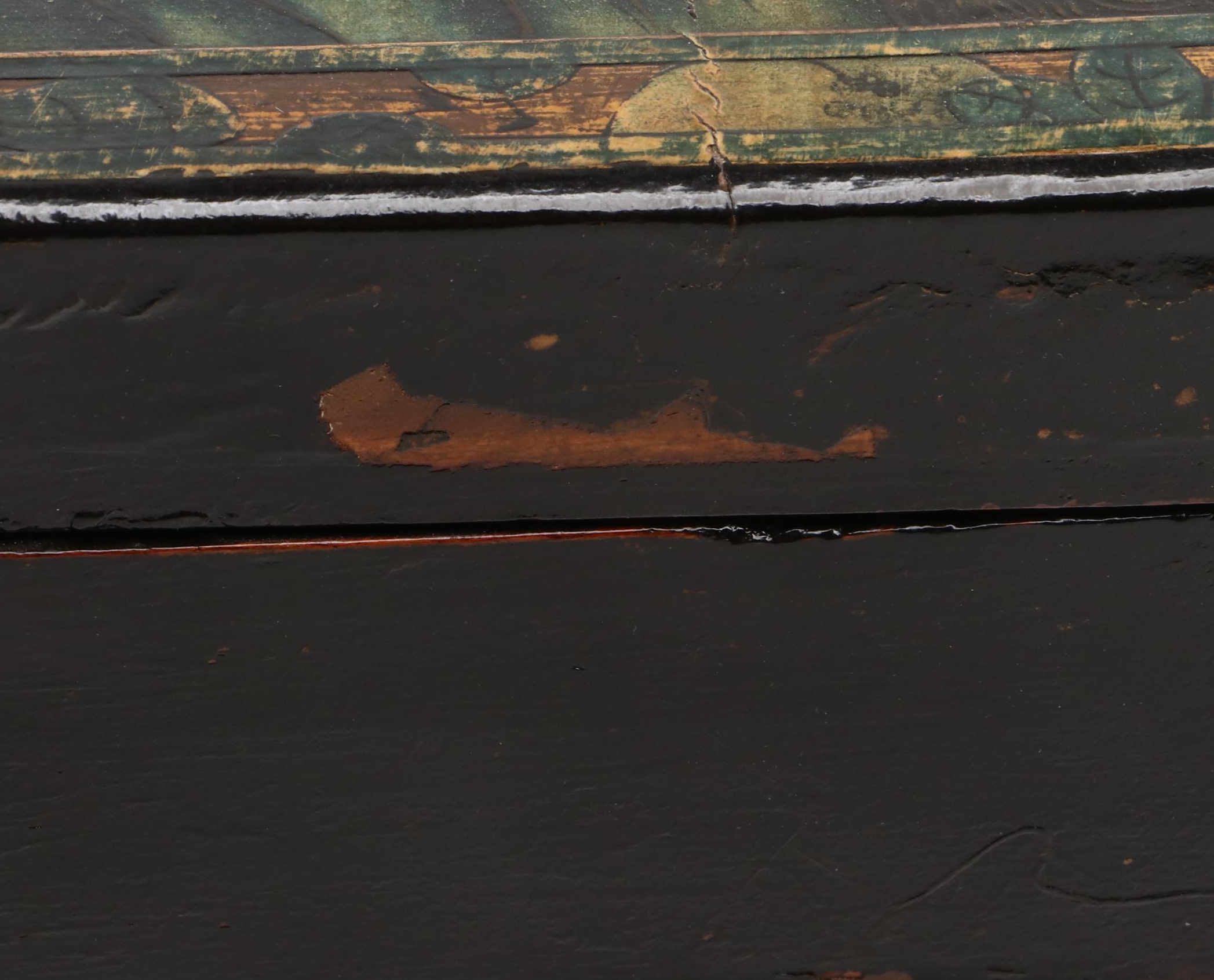 Chinese Lacquerware Box