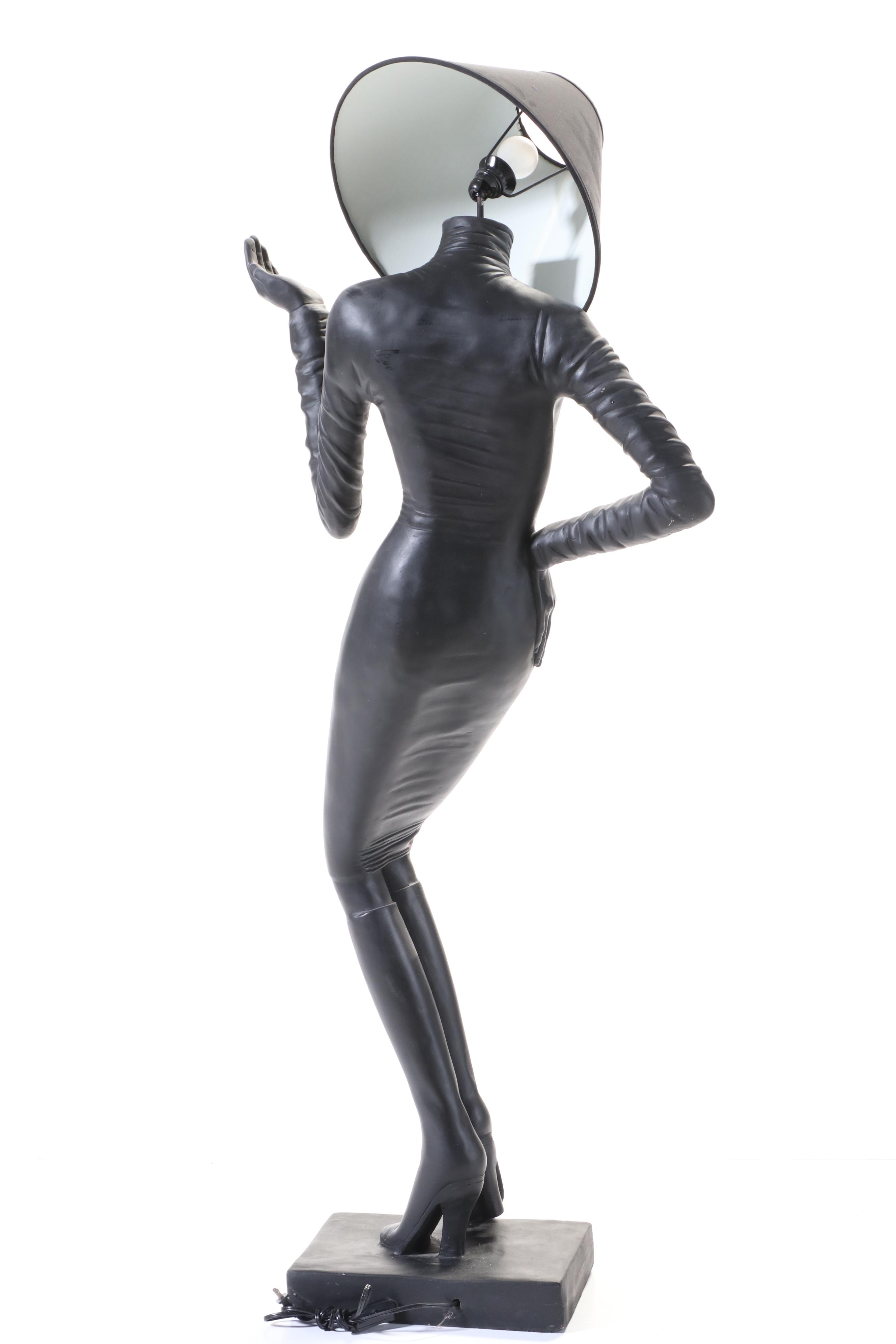 Design Toscano Mademoiselle Haute Couture Floor Standing Lamp