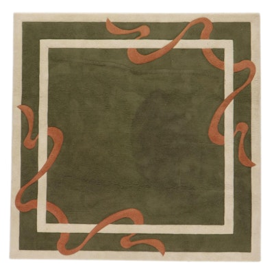 7' x 7' Machine Made Masland Contemporary Area Rug