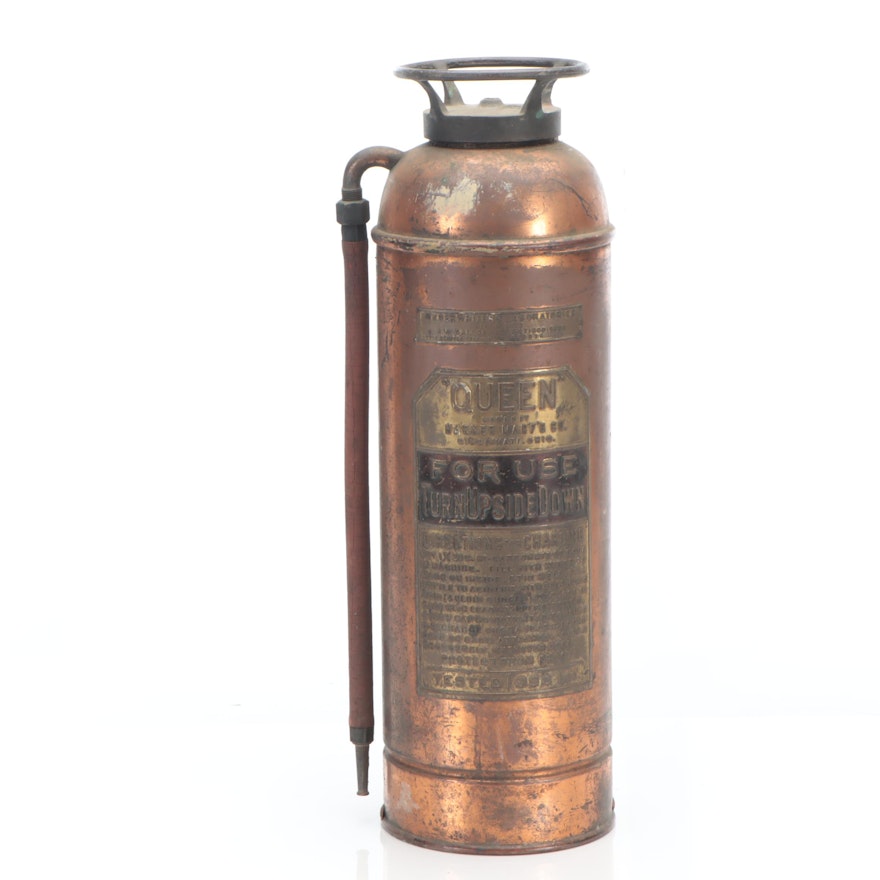 Harker Manufacturing Co. "Queen" 2.5 Gallon Fire Extinguisher