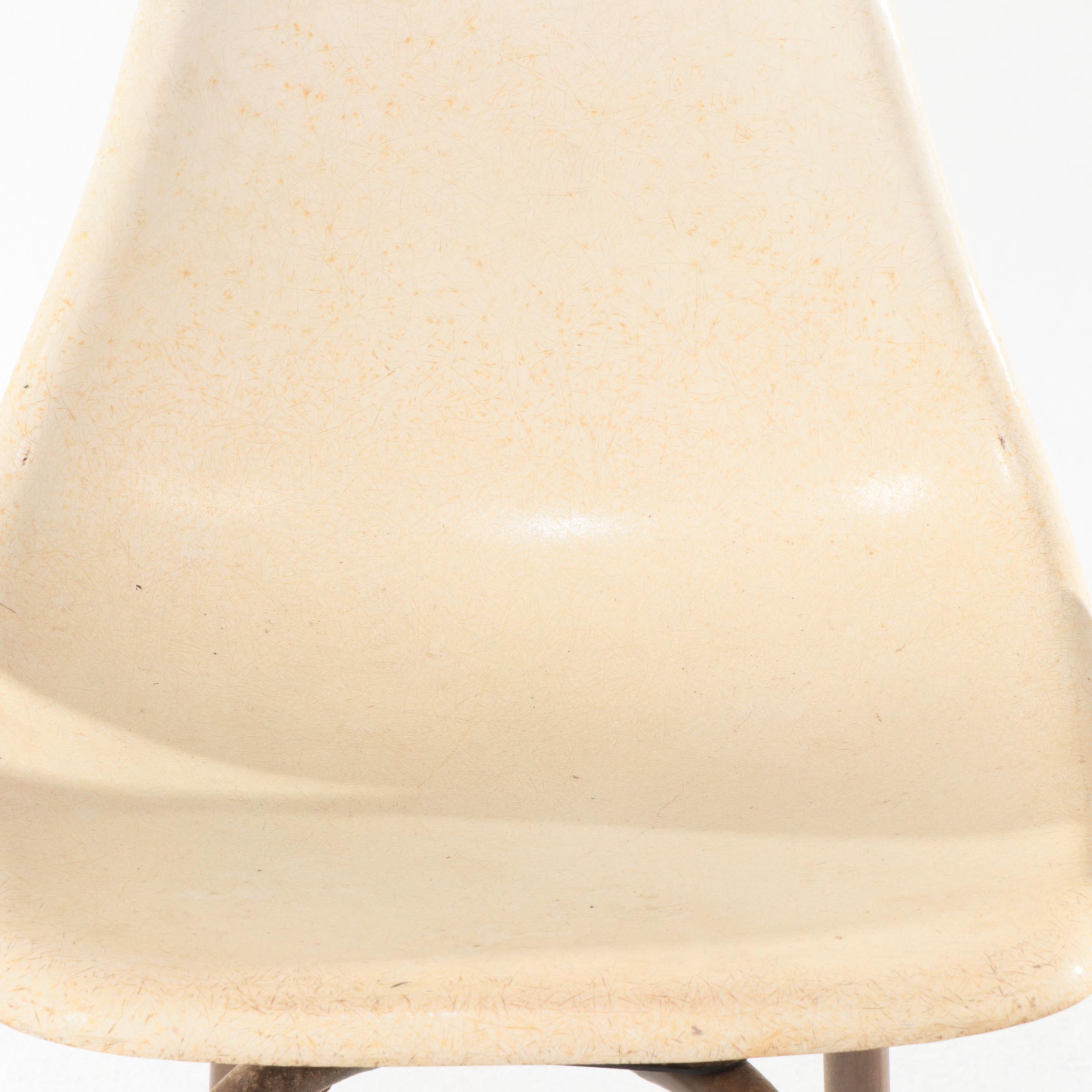 Pair of Mid Century Modern Steel and Fiberglass Shell Swivel Counter Stools