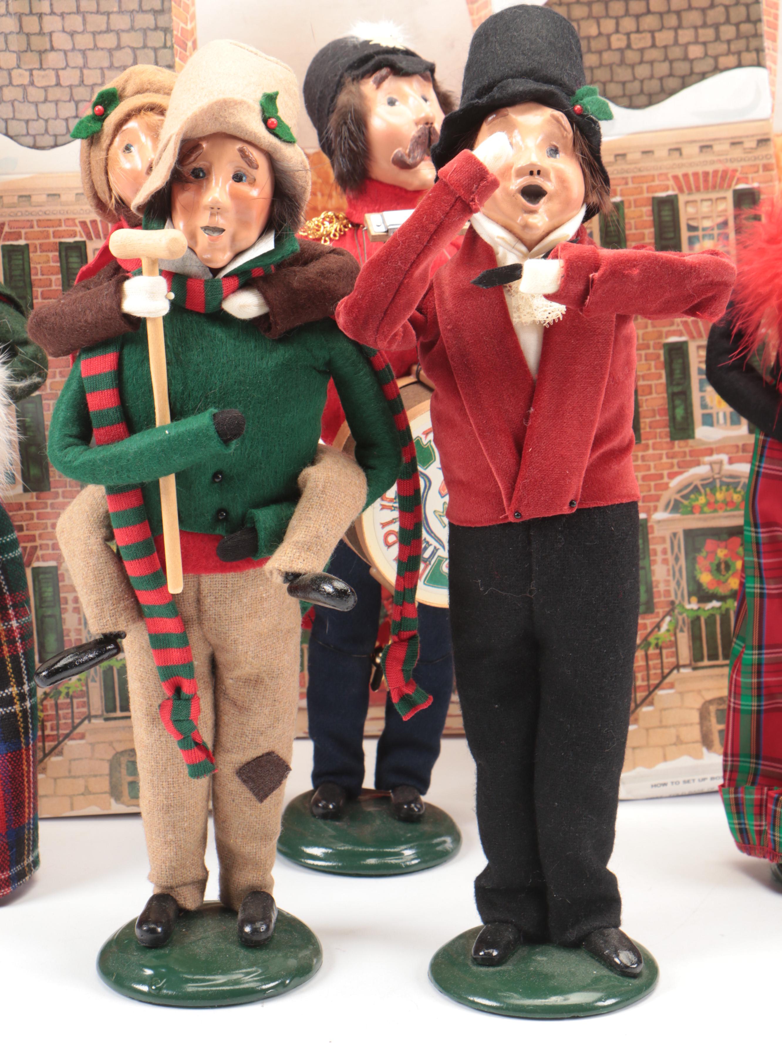 Byers' Choice "The Carolers" Figurines