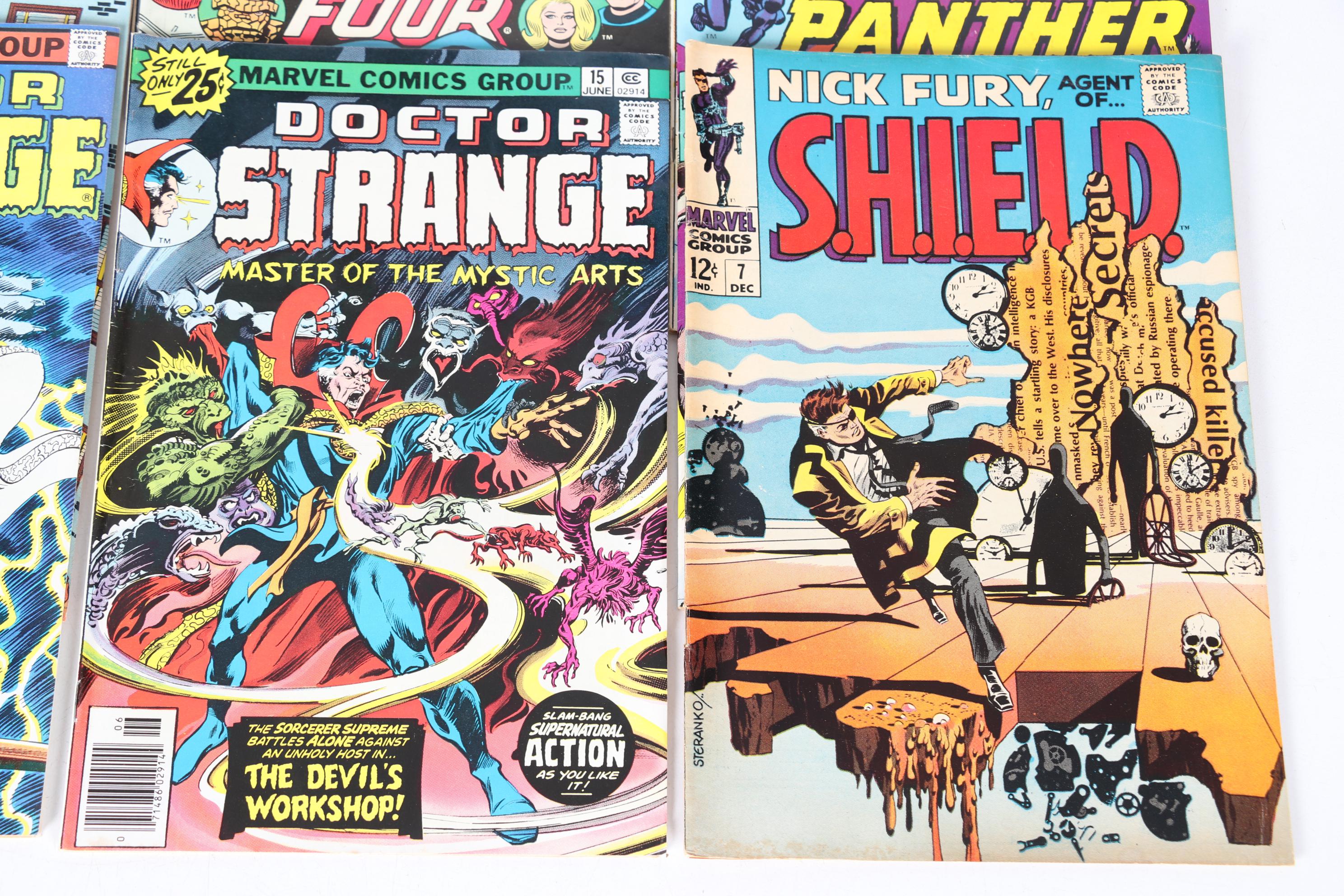 Marvel Comic Collection With Spider-Man, Dare Devil, Dr Strange and More, Silver