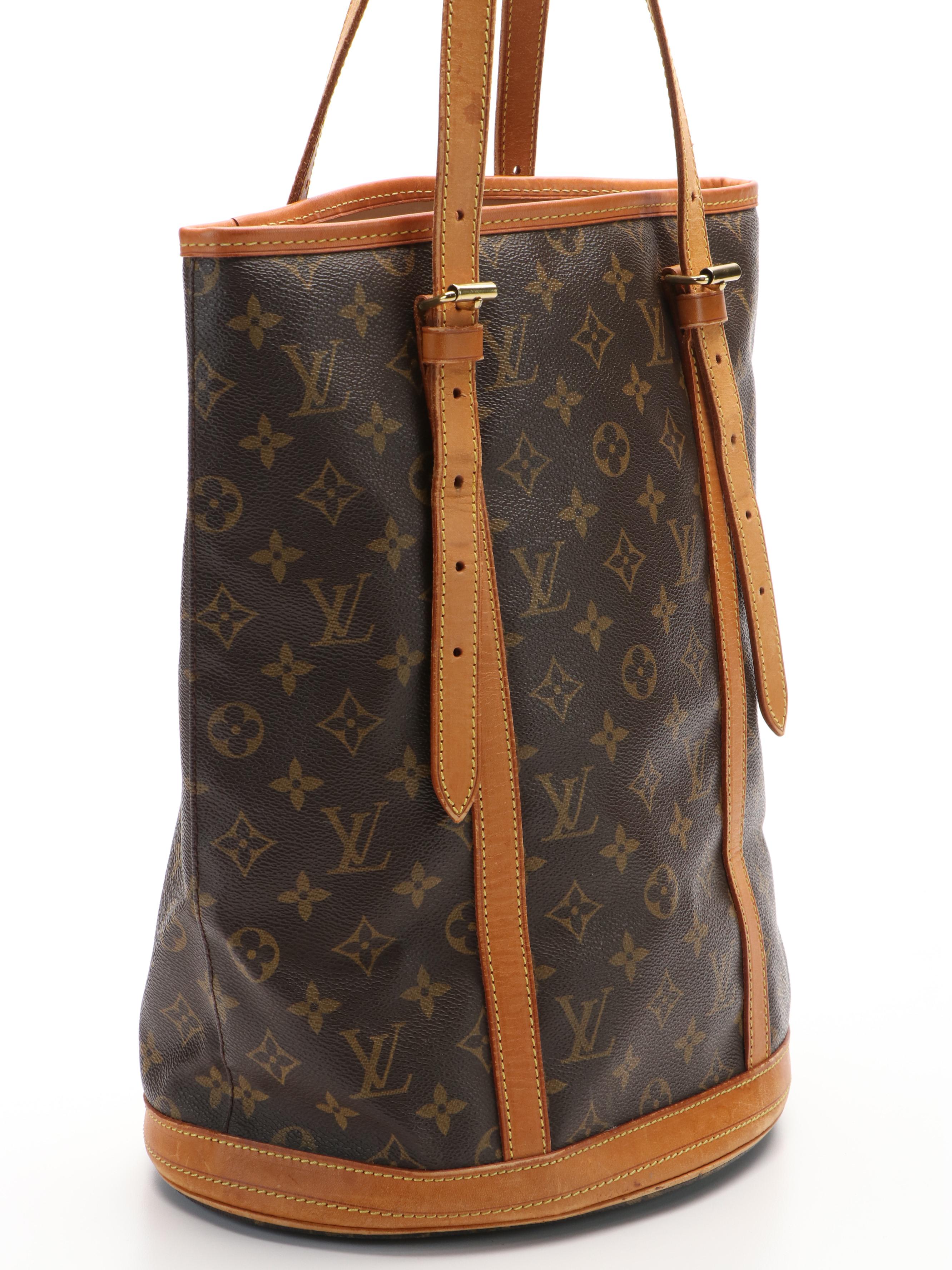 Louis Vuitton Bucket Tote GM in Brown Monogram Canvas