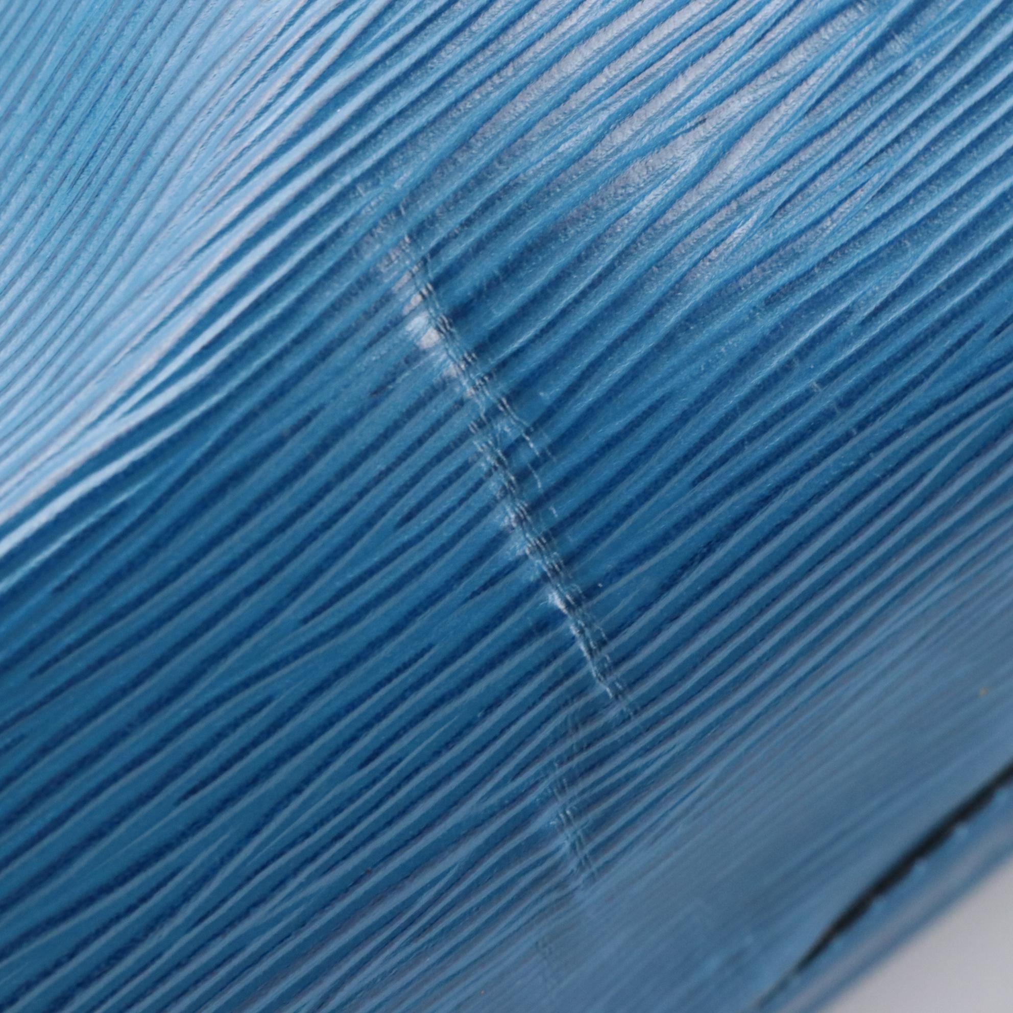 Louis Vuitton Speedy 25 in Toledo Blue Epi Leather