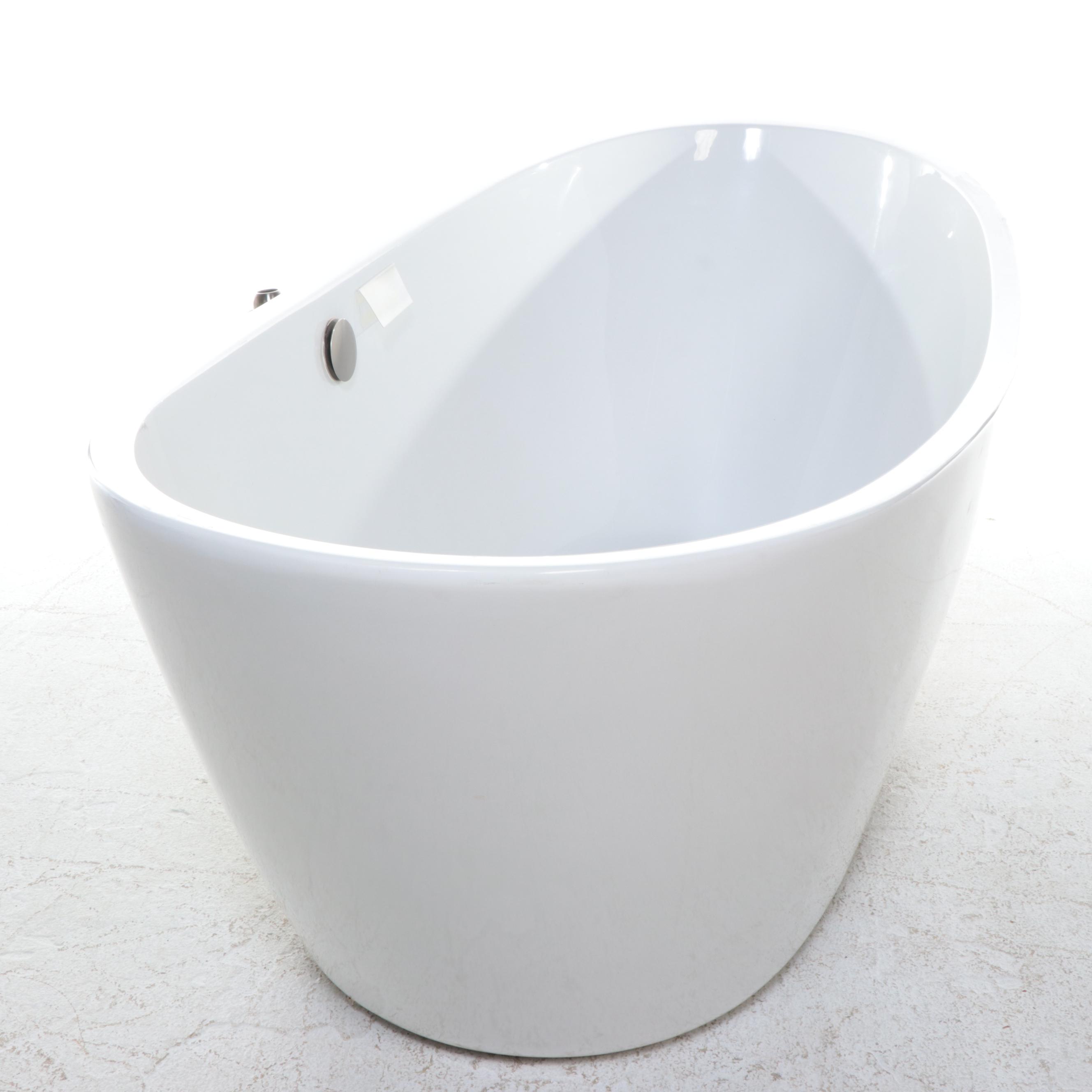 Modern Seamless Freestanding Bathtub