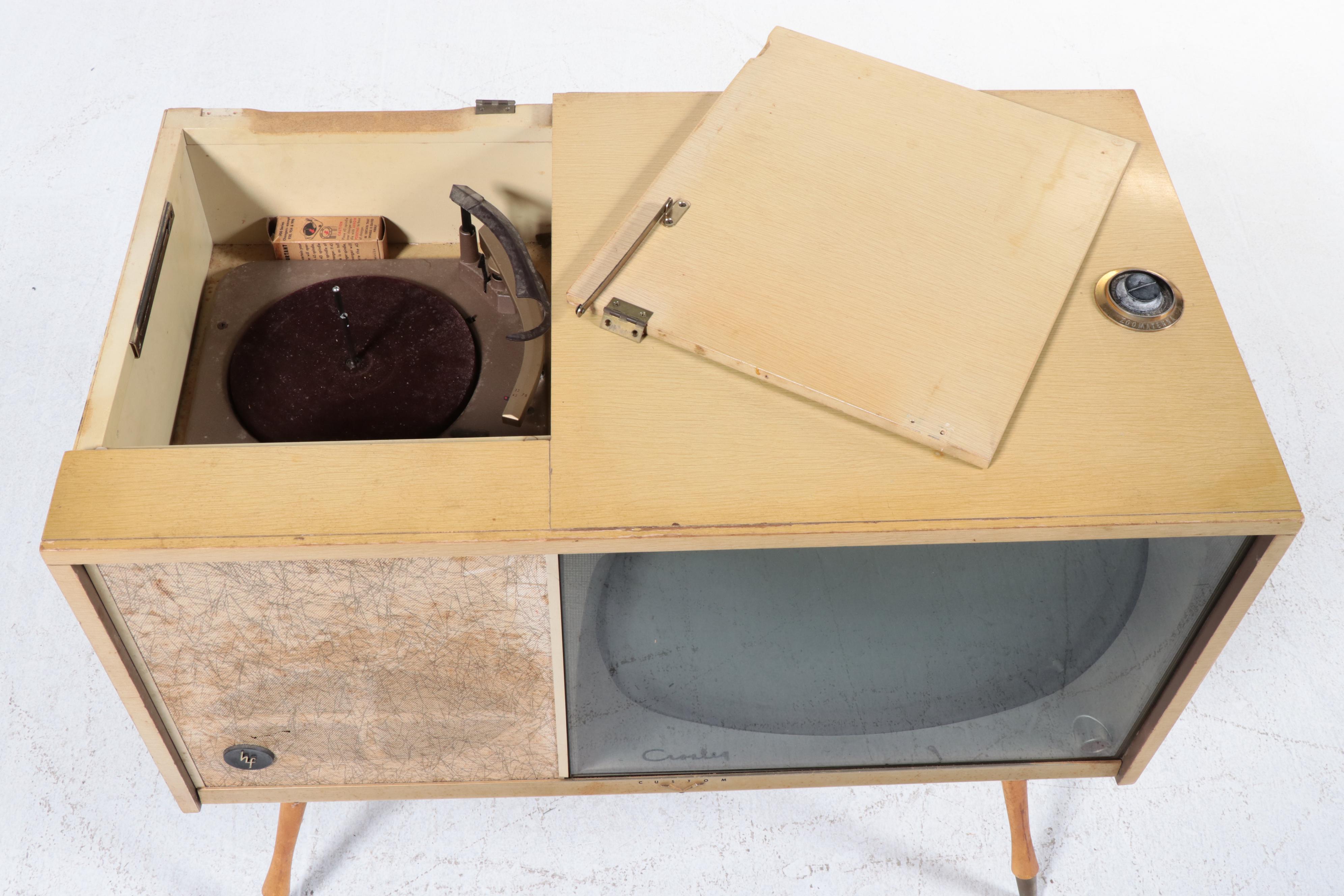 Mid Century Modern Crosley Custom Console Television With Turntable