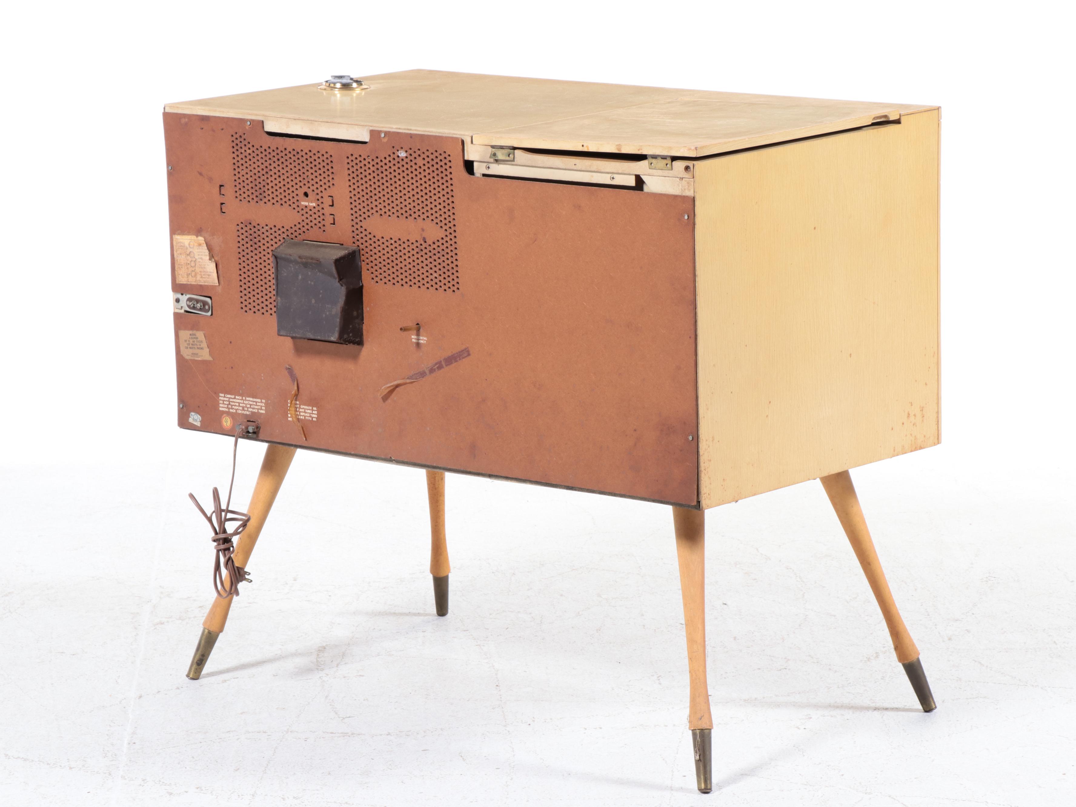 Mid Century Modern Crosley Custom Console Television With Turntable