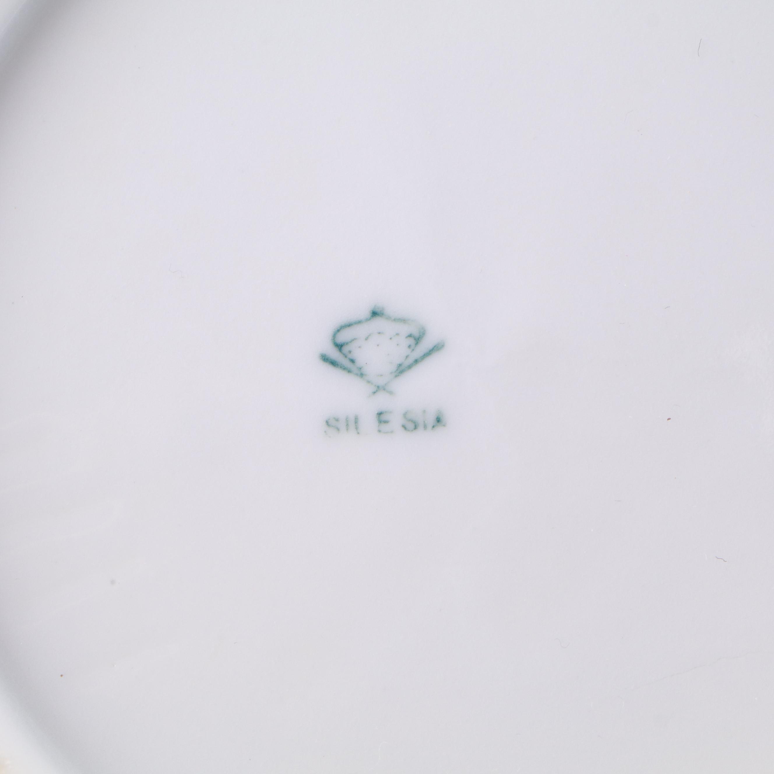 Bradford Exchange Thomas Kinkade Plate with Hobbyist Hand-Painted Porcelain