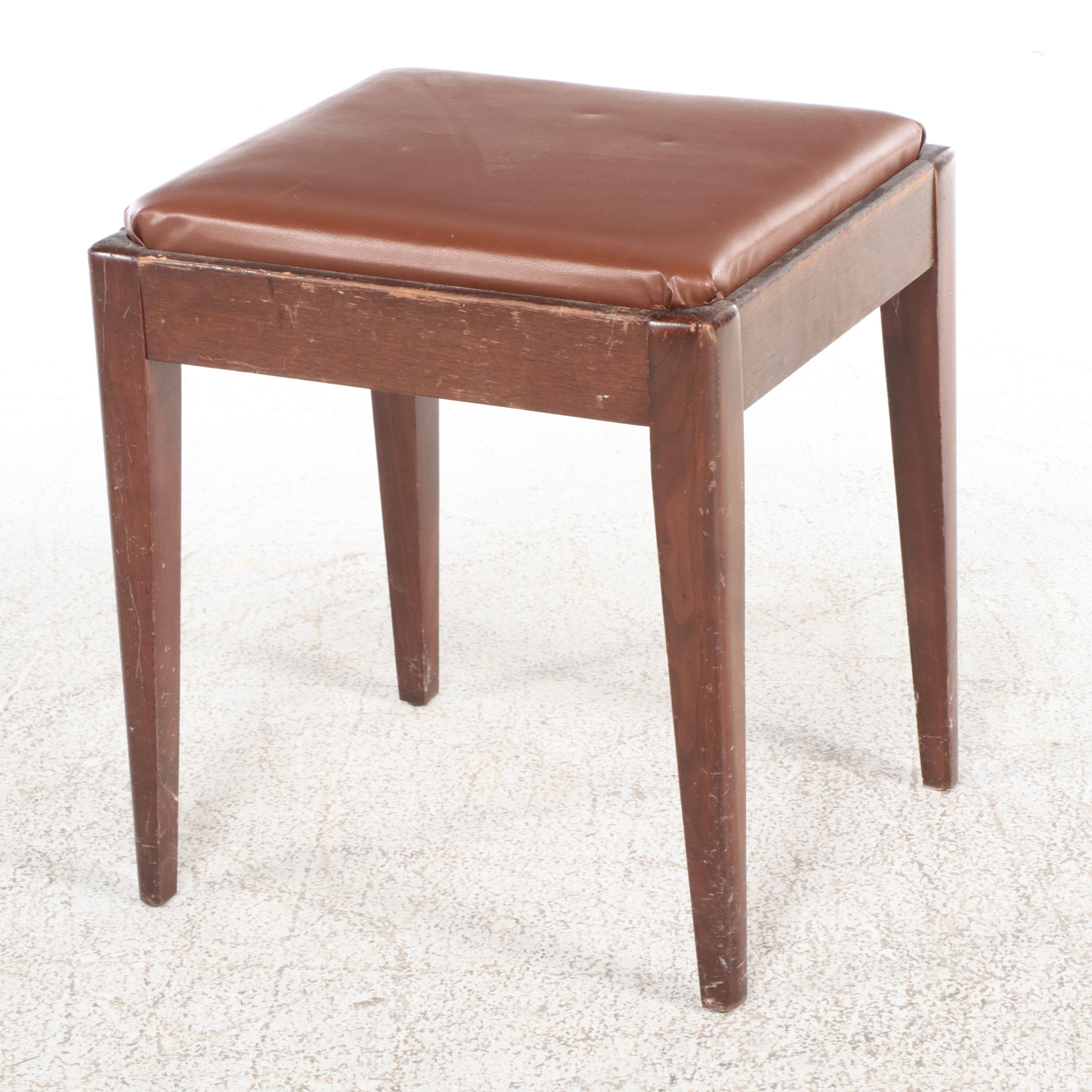 Singer Sewing Machine Model 201 with Wooden Sewing Table, 1952