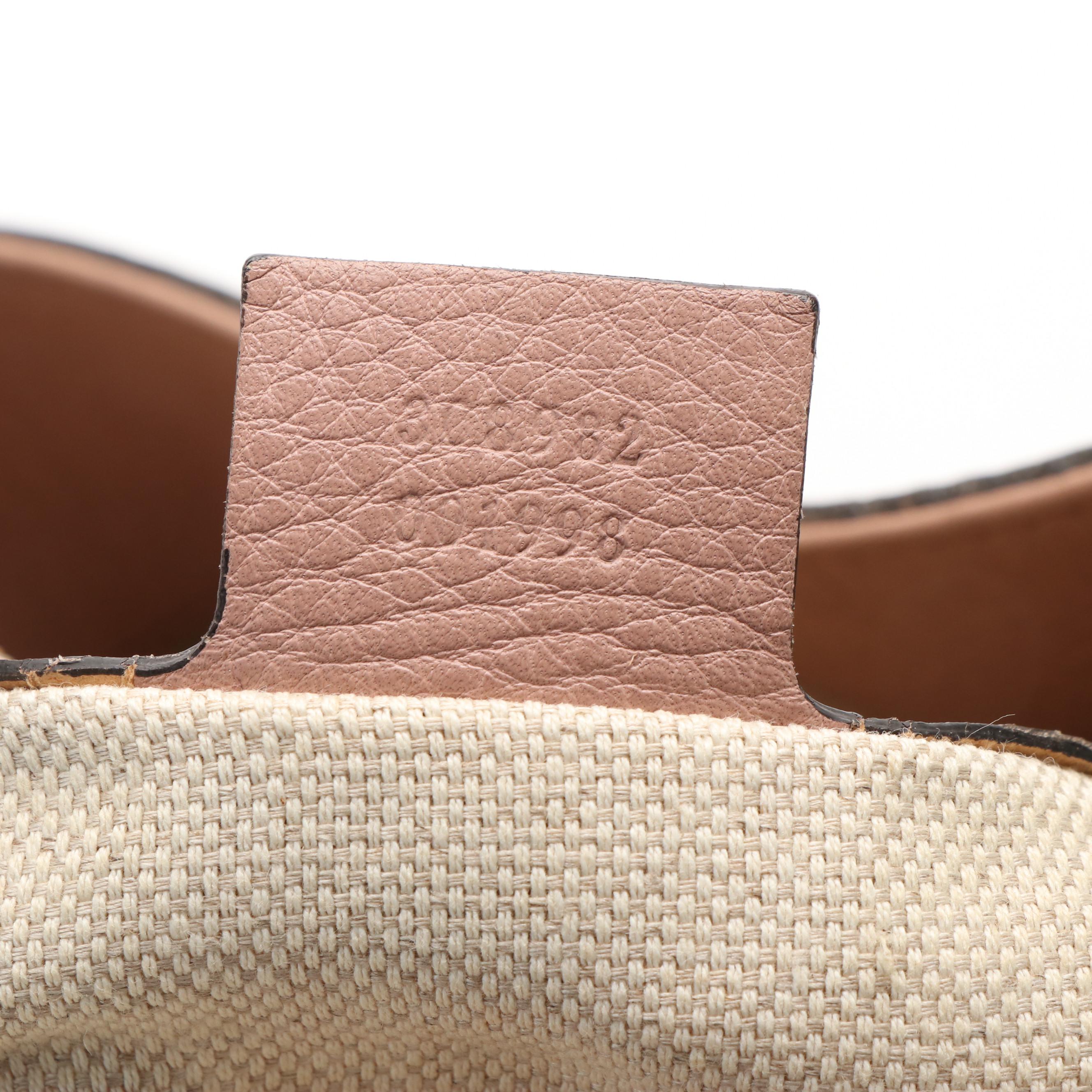 Gucci Soho Chain Shoulder Bag in Pebbled Leather