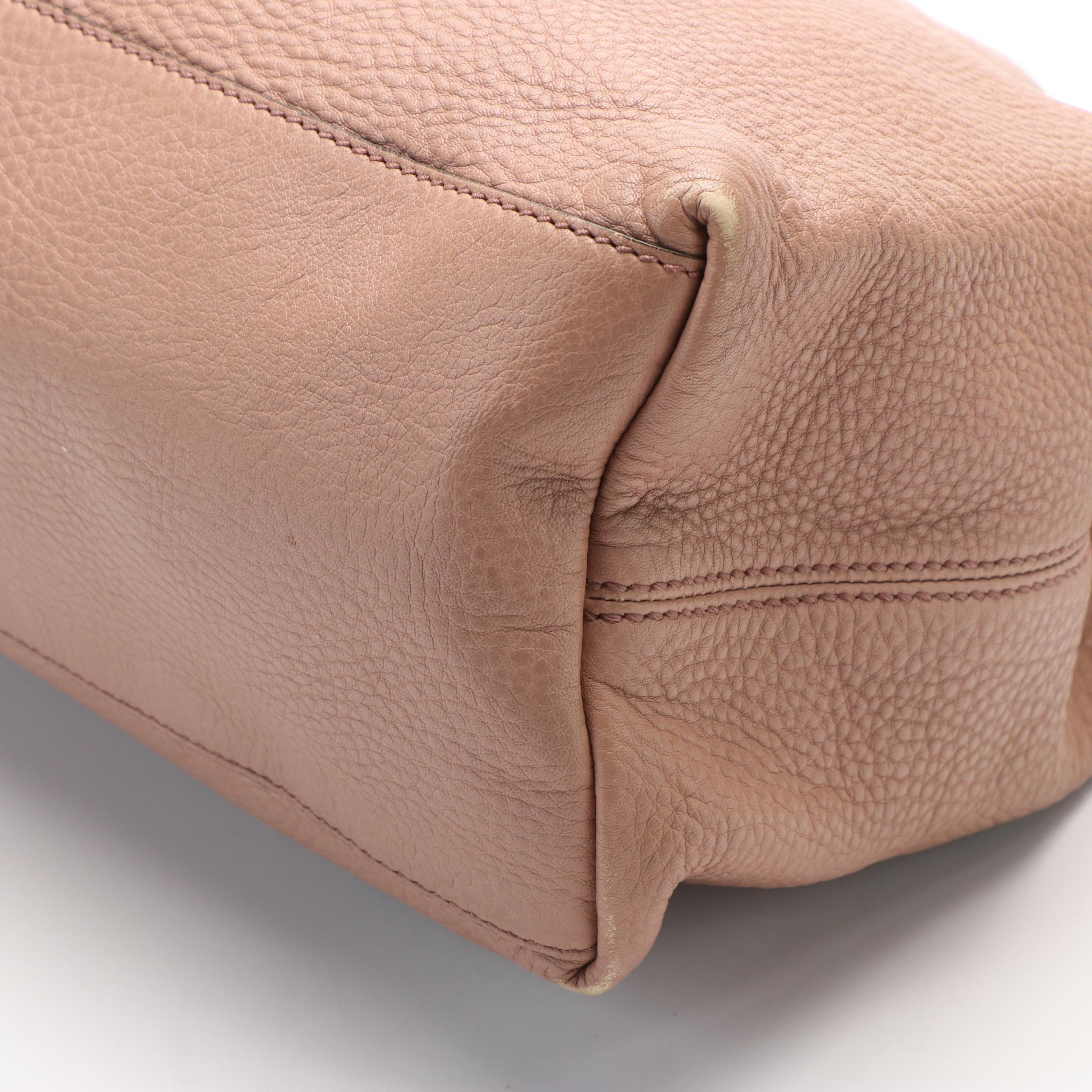 Gucci Soho Chain Shoulder Bag in Pebbled Leather