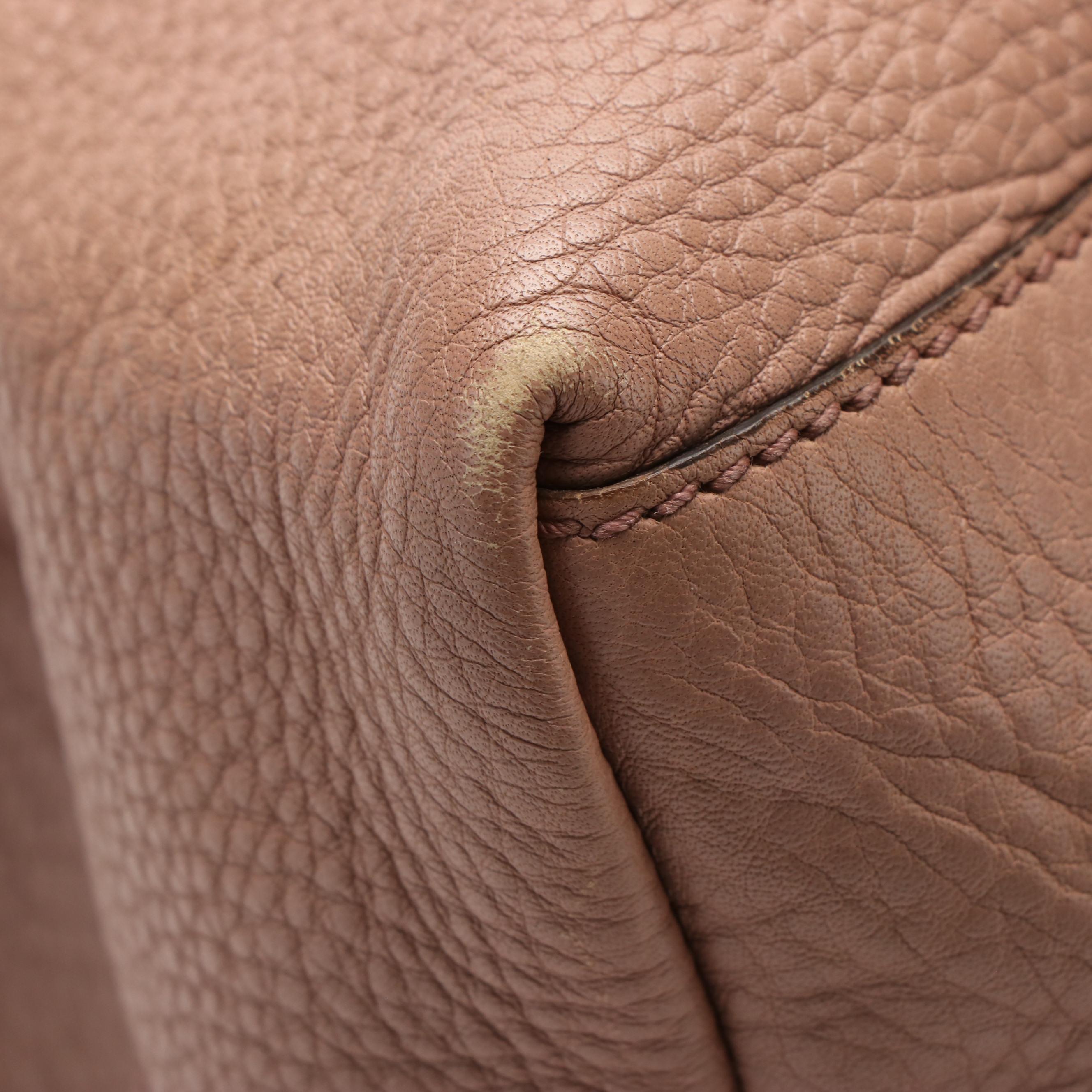 Gucci Soho Chain Shoulder Bag in Pebbled Leather