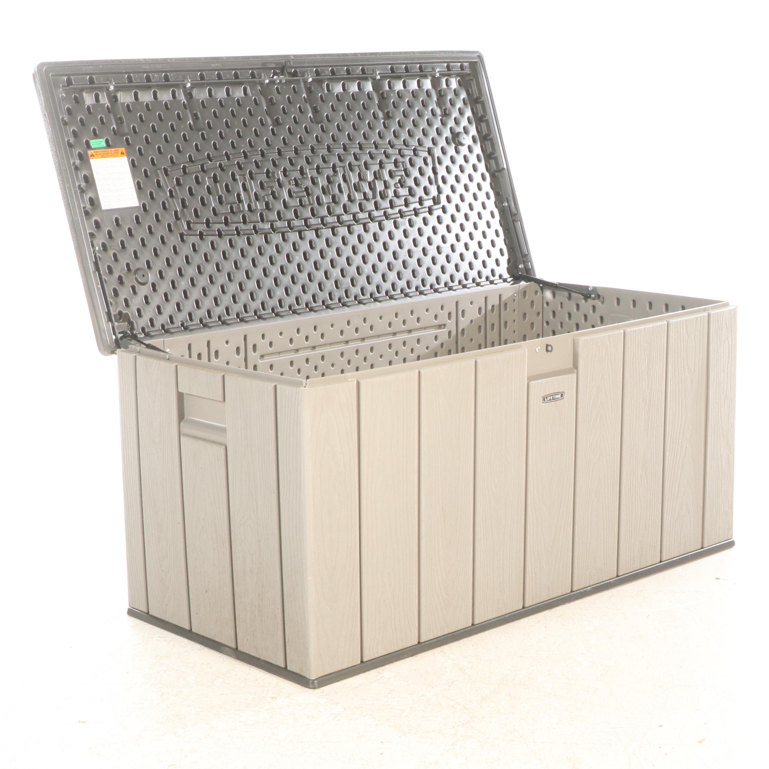 Lifetime Lidded Patio Storage Box