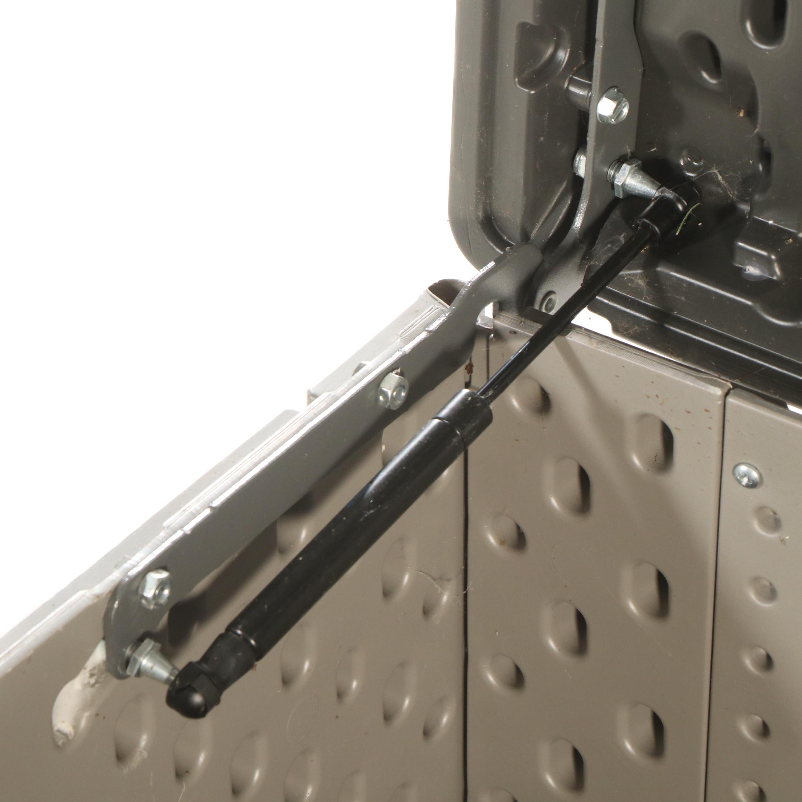 Lifetime Lidded Patio Storage Box