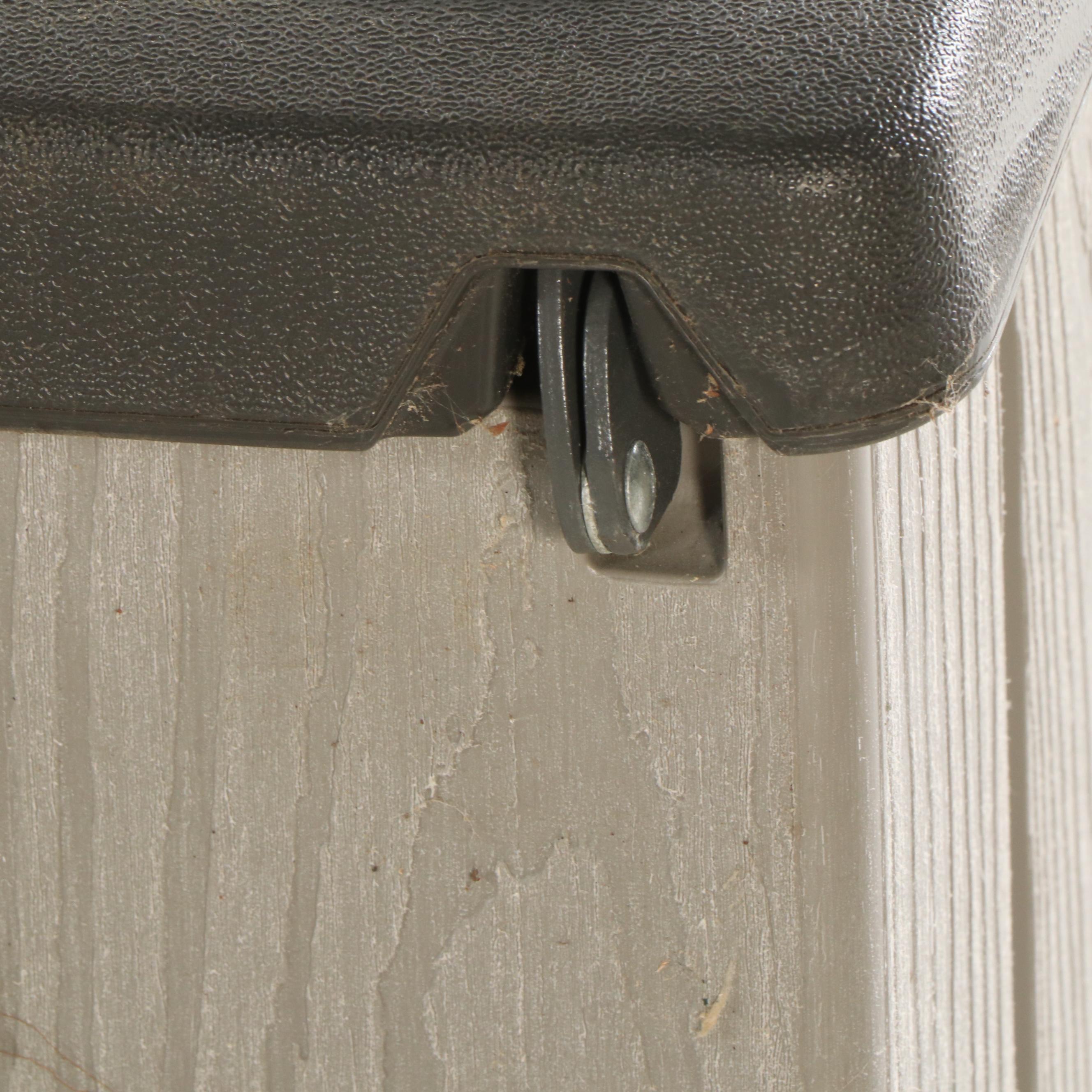 Lifetime Lidded Patio Storage Box