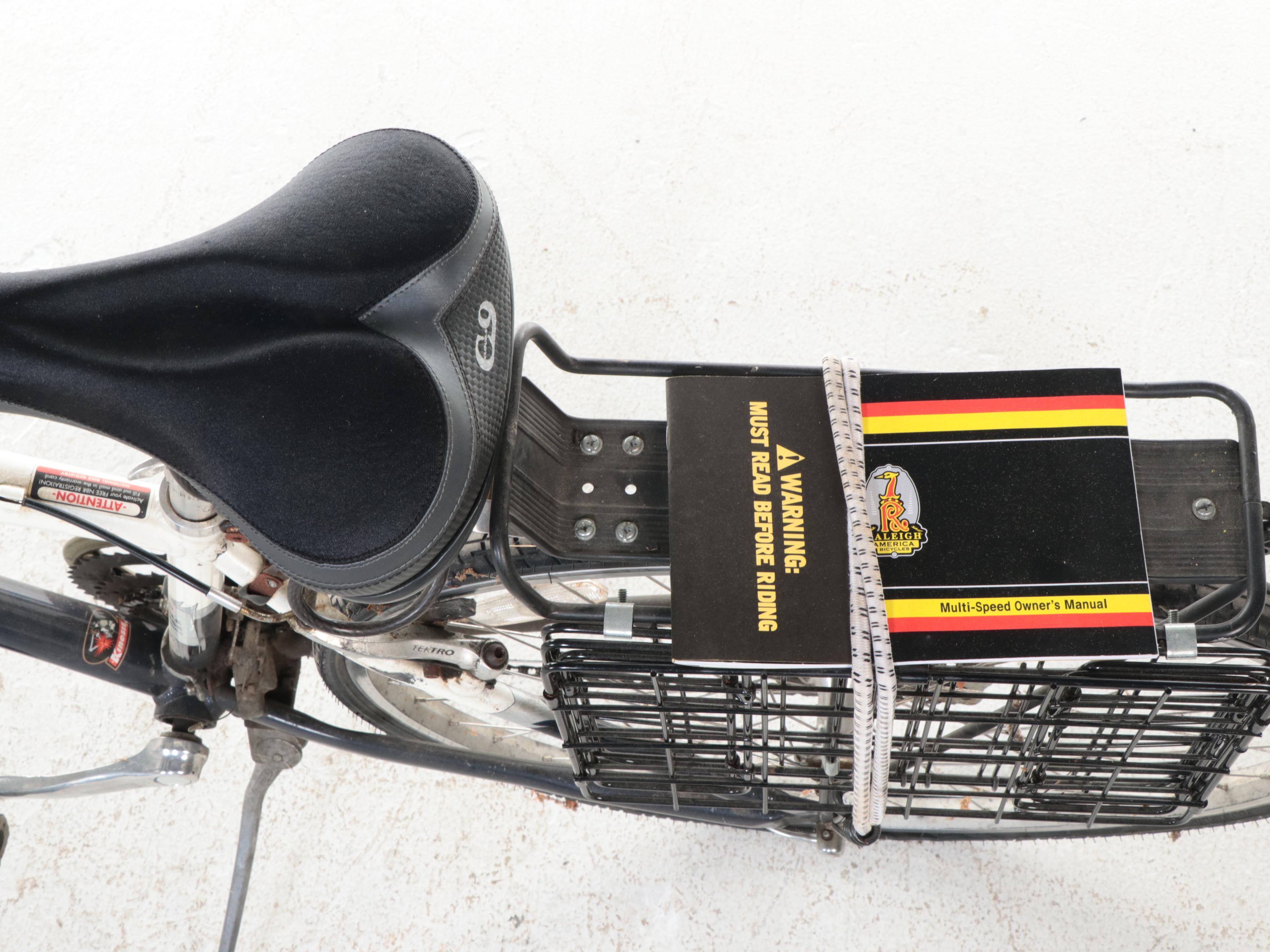 Raleigh C30 Commuter Bicycle