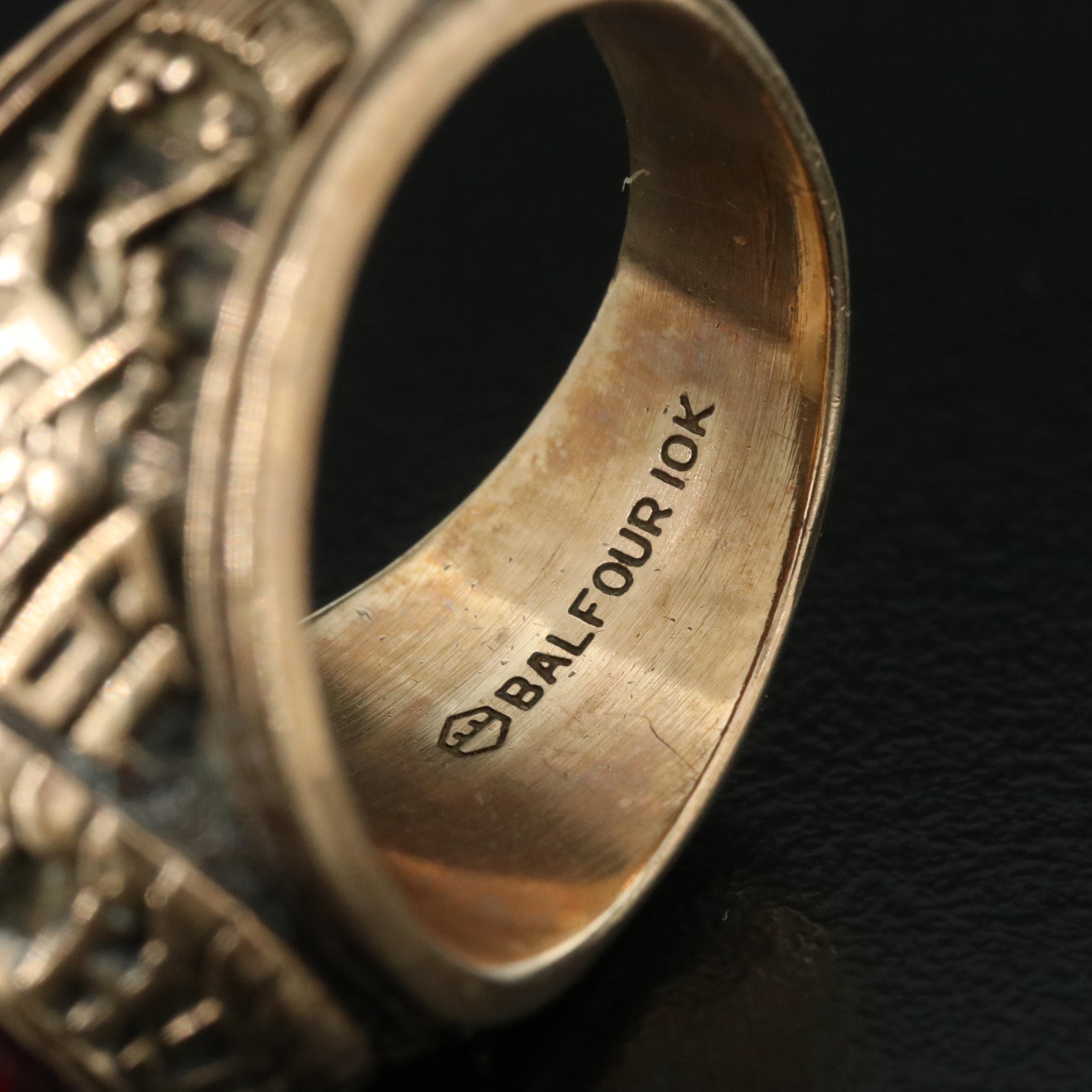 10K 1977 Memorial High School Ruby Class Ring