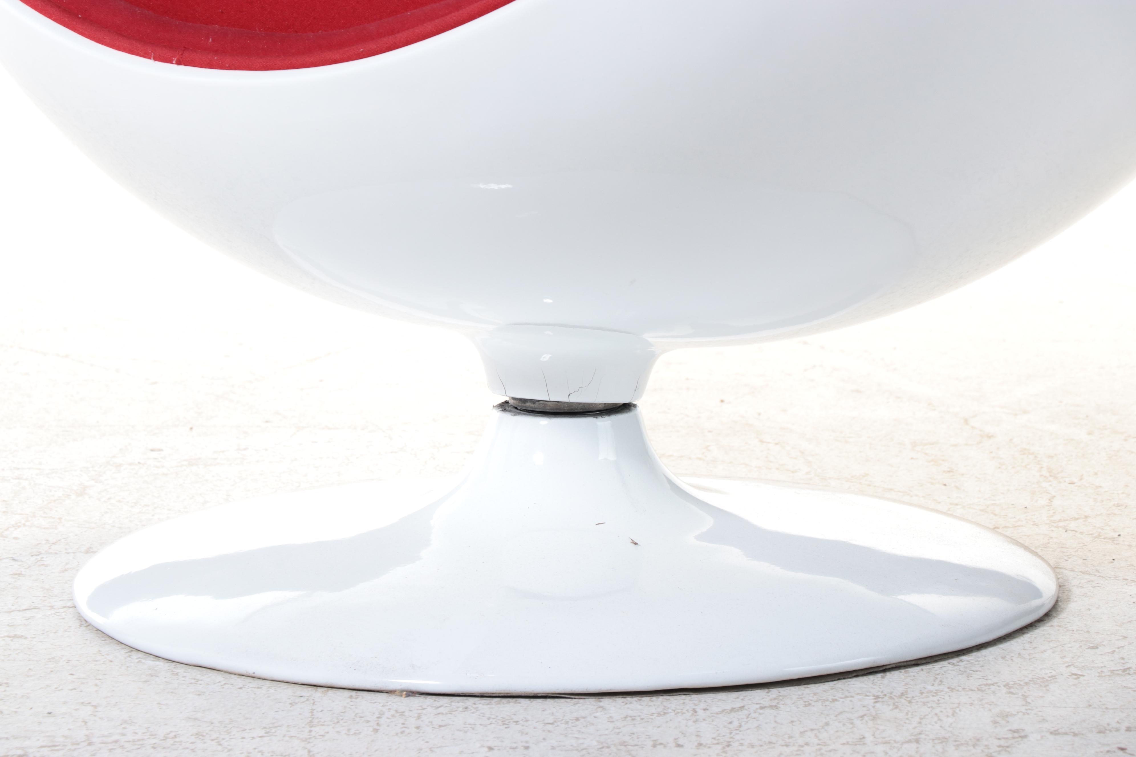 Modernist Style White Fiberglass and Red Wool Ball Chair, Manner of Eero Aarnio