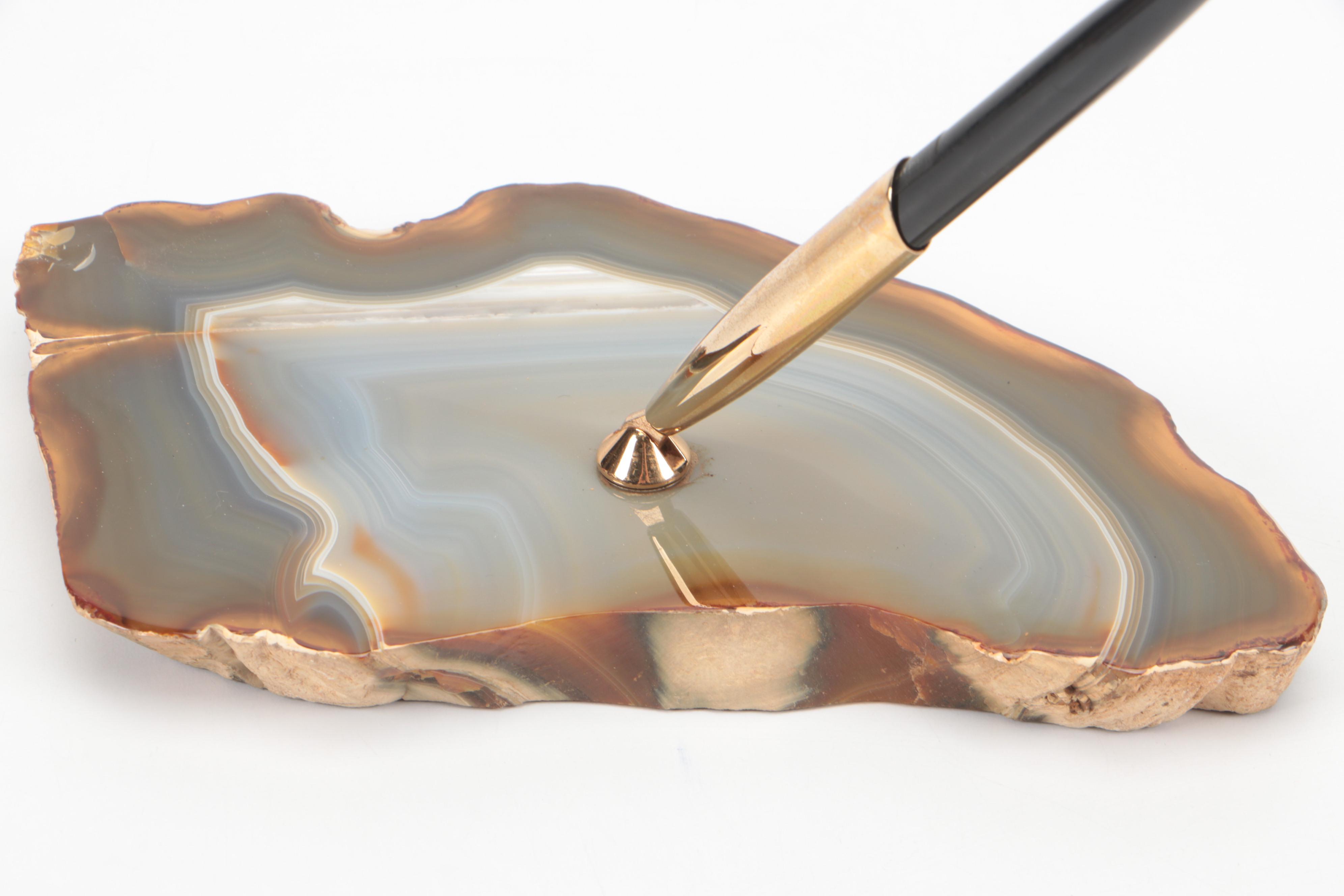 Sheaffer Fountain Pen with 14K Gold Nib and Agate Slab Pen Holder
