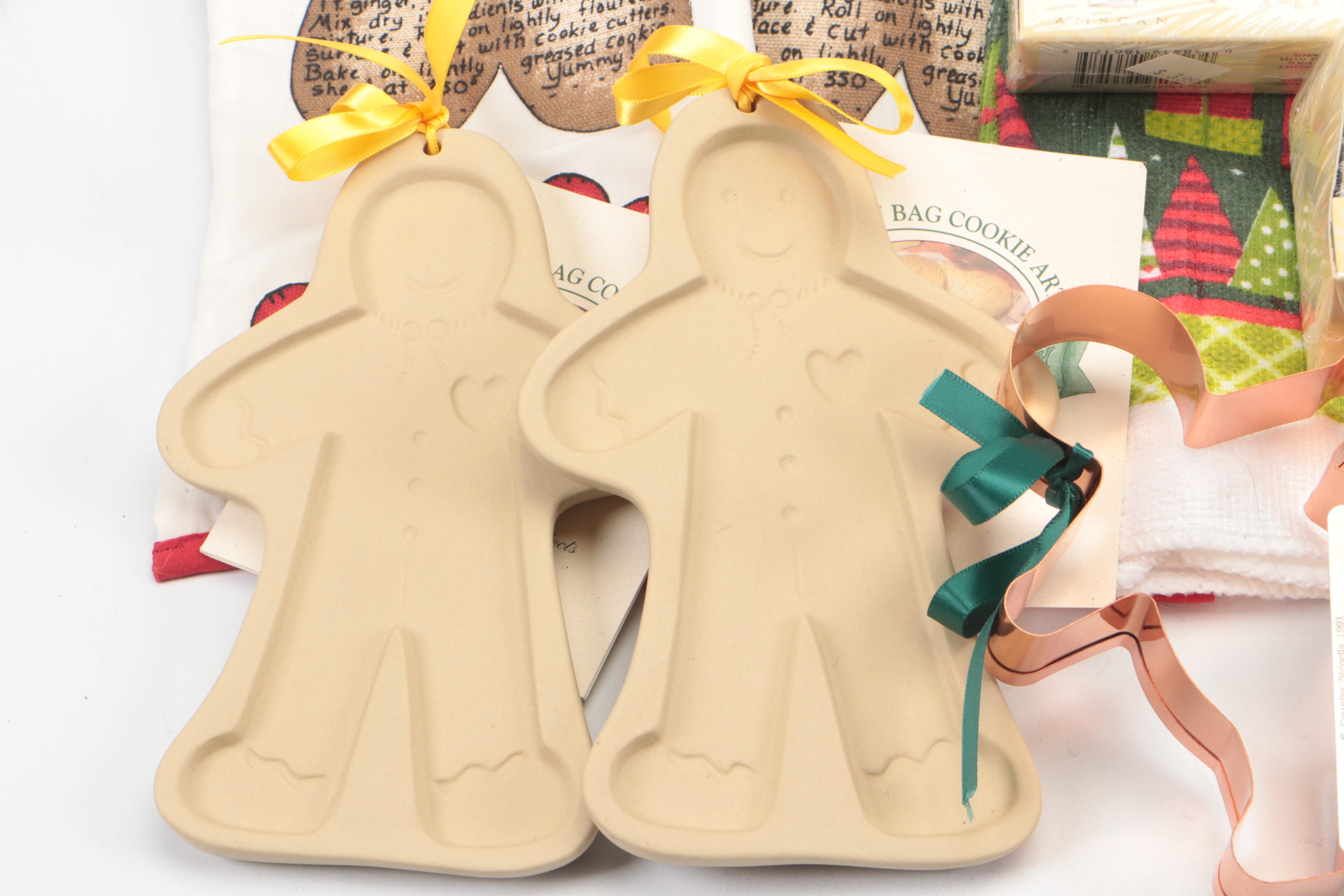 Christmas-Themed Votives, Cookie Cutters, and More Kitchen Décor