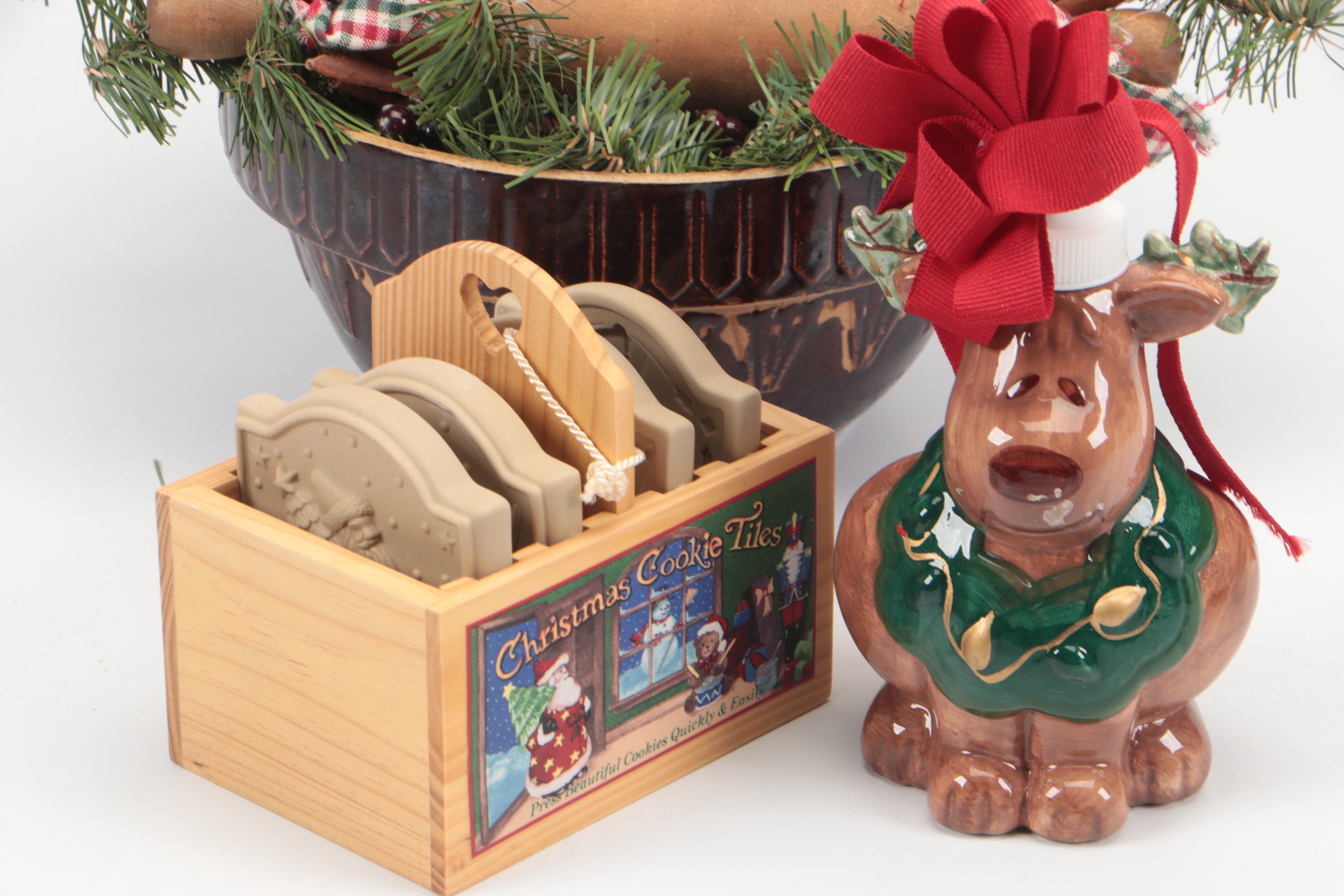 Christmas-Themed Votives, Cookie Cutters, and More Kitchen Décor