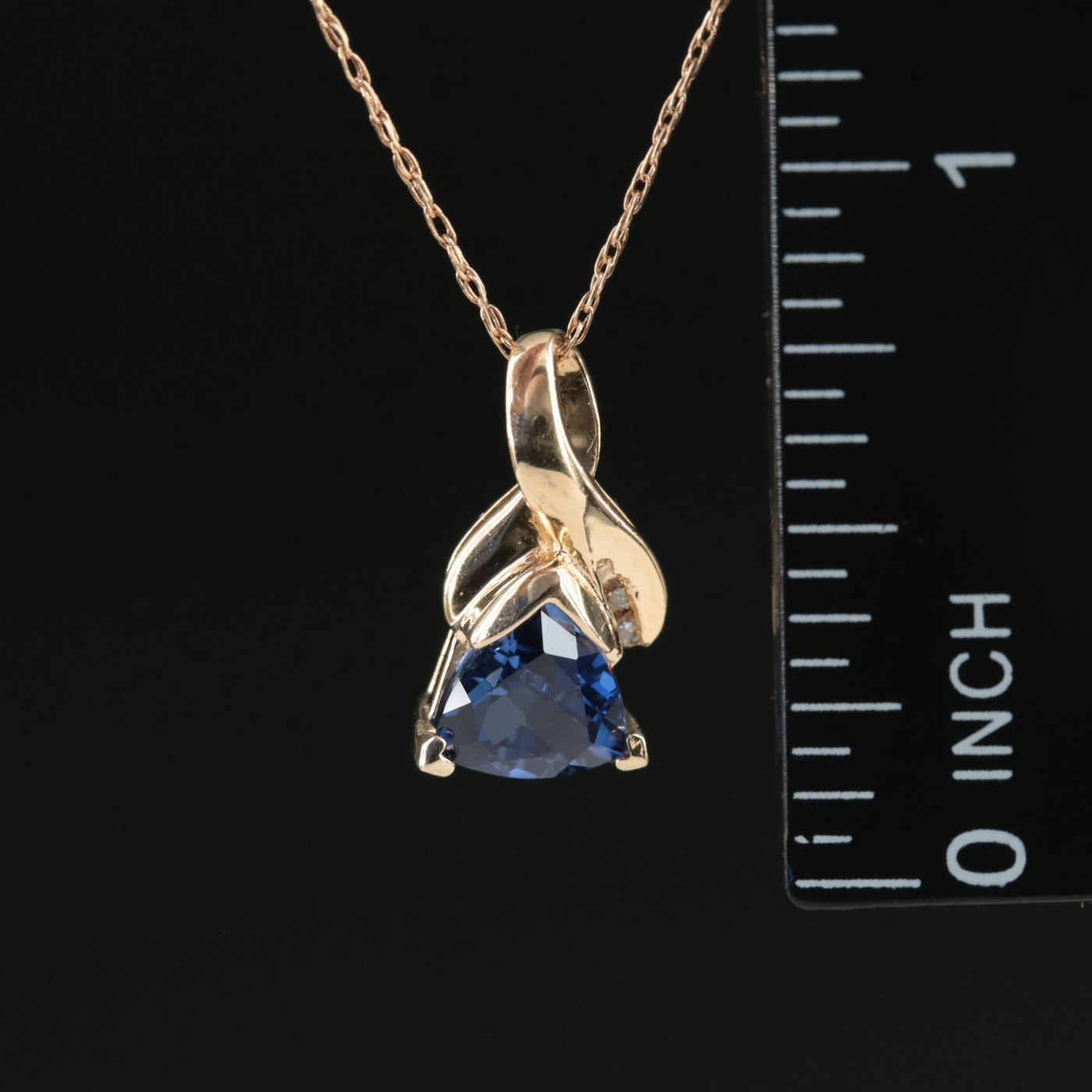 14K Sapphire and Diamond Pendant Necklace | EBTH