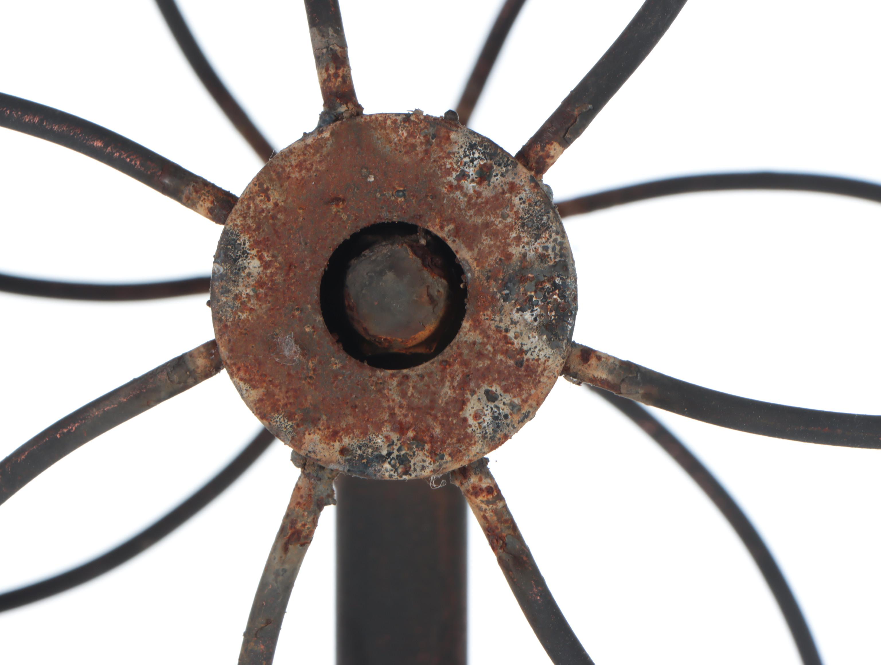 Metal Garden Pinwheel Decoration