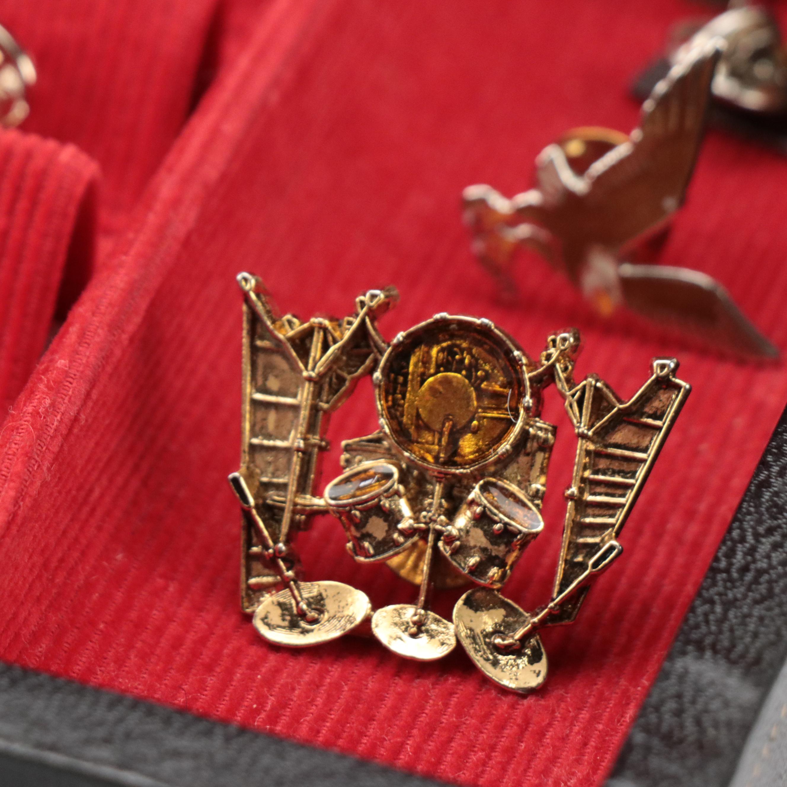 Swank, Speidel and Hickock Featured in Men's Accessory Collection