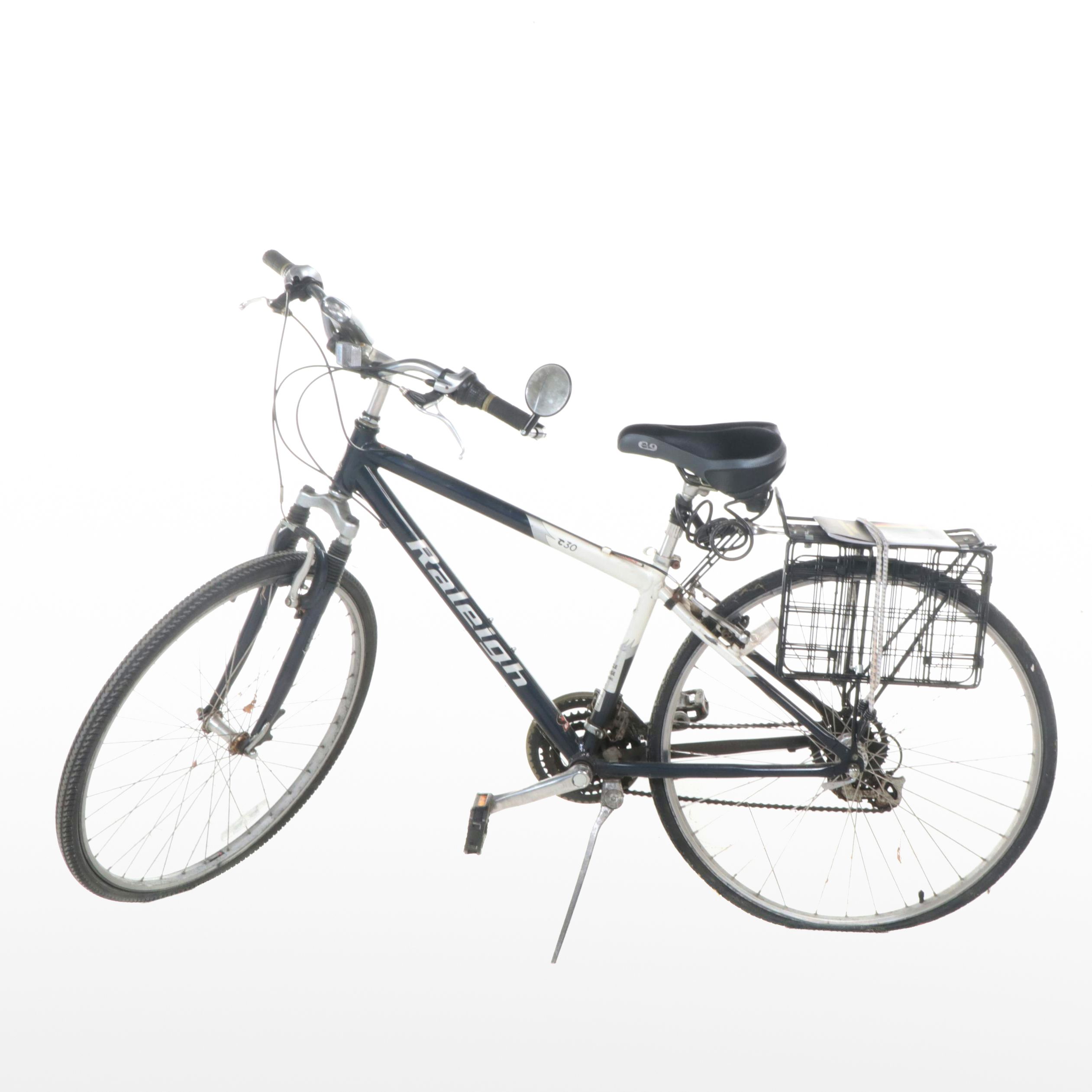 Raleigh C30 Commuter Bicycle