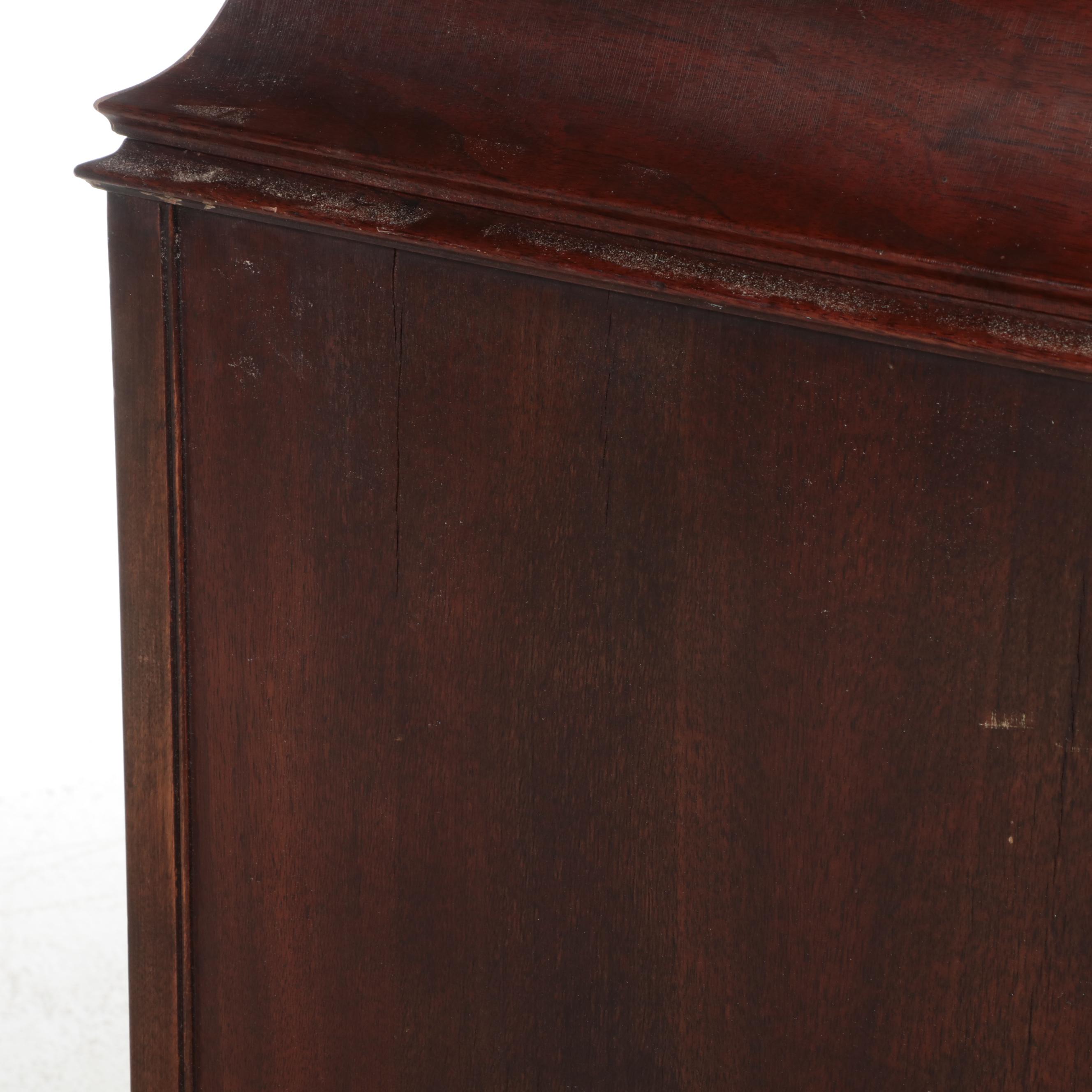 DRT Victor Victrola VV-90 Mahogany Phonograph, Early 20th Century