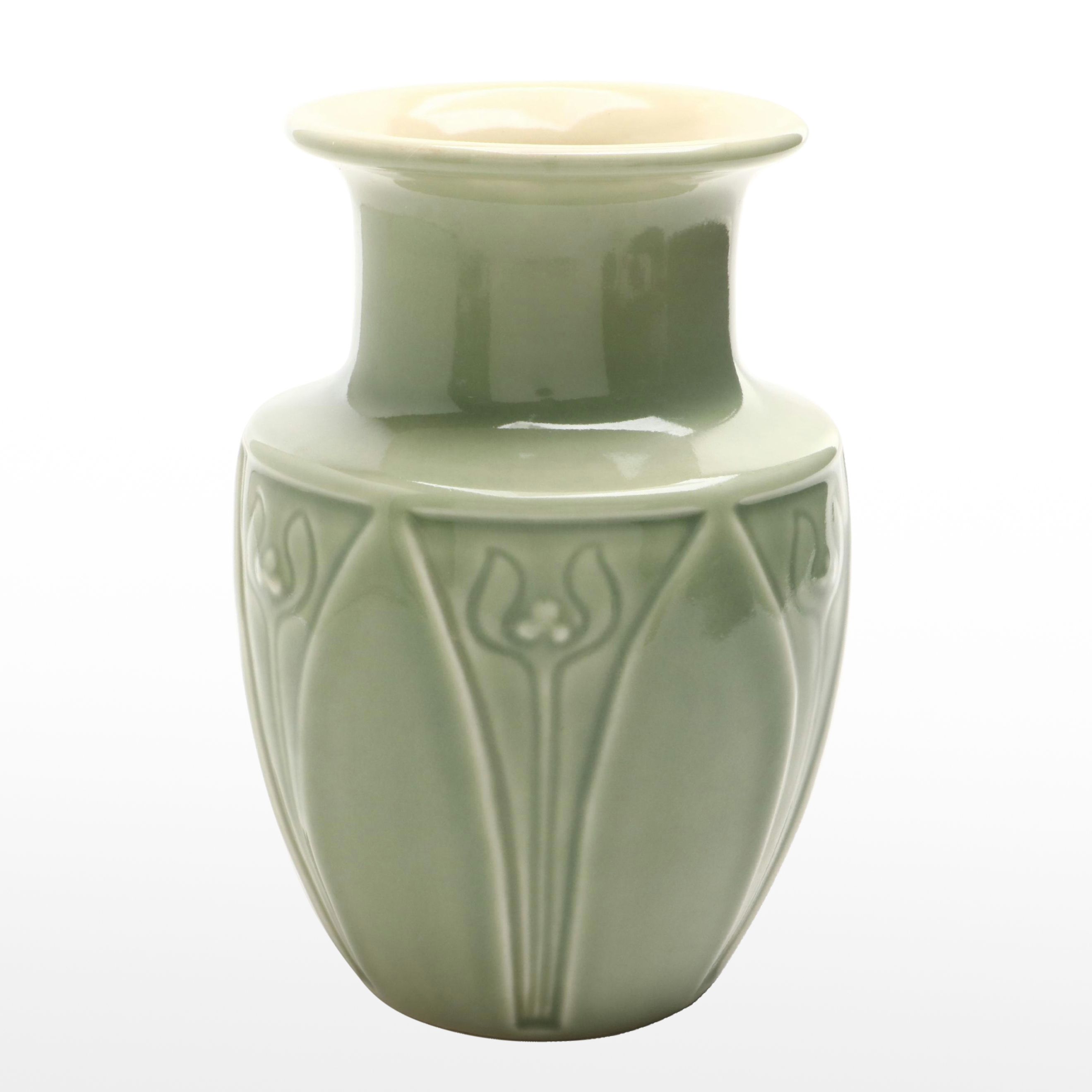 Rookwood Pottery High Gloss Incised Tulip Production cerVase, 1934