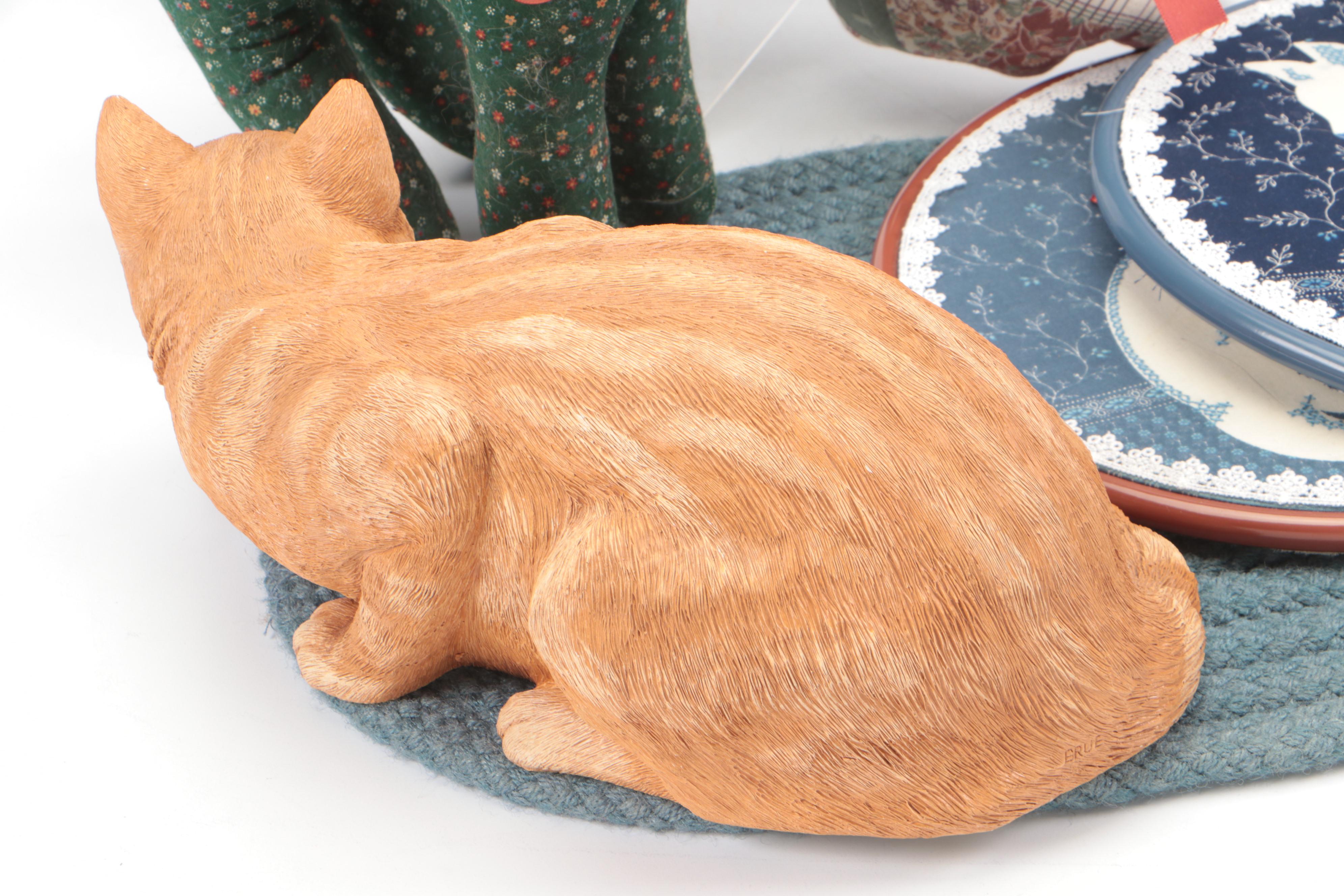 Sandicast "Tabby-Red" Figurine with Fabric Cat Figurines and More
