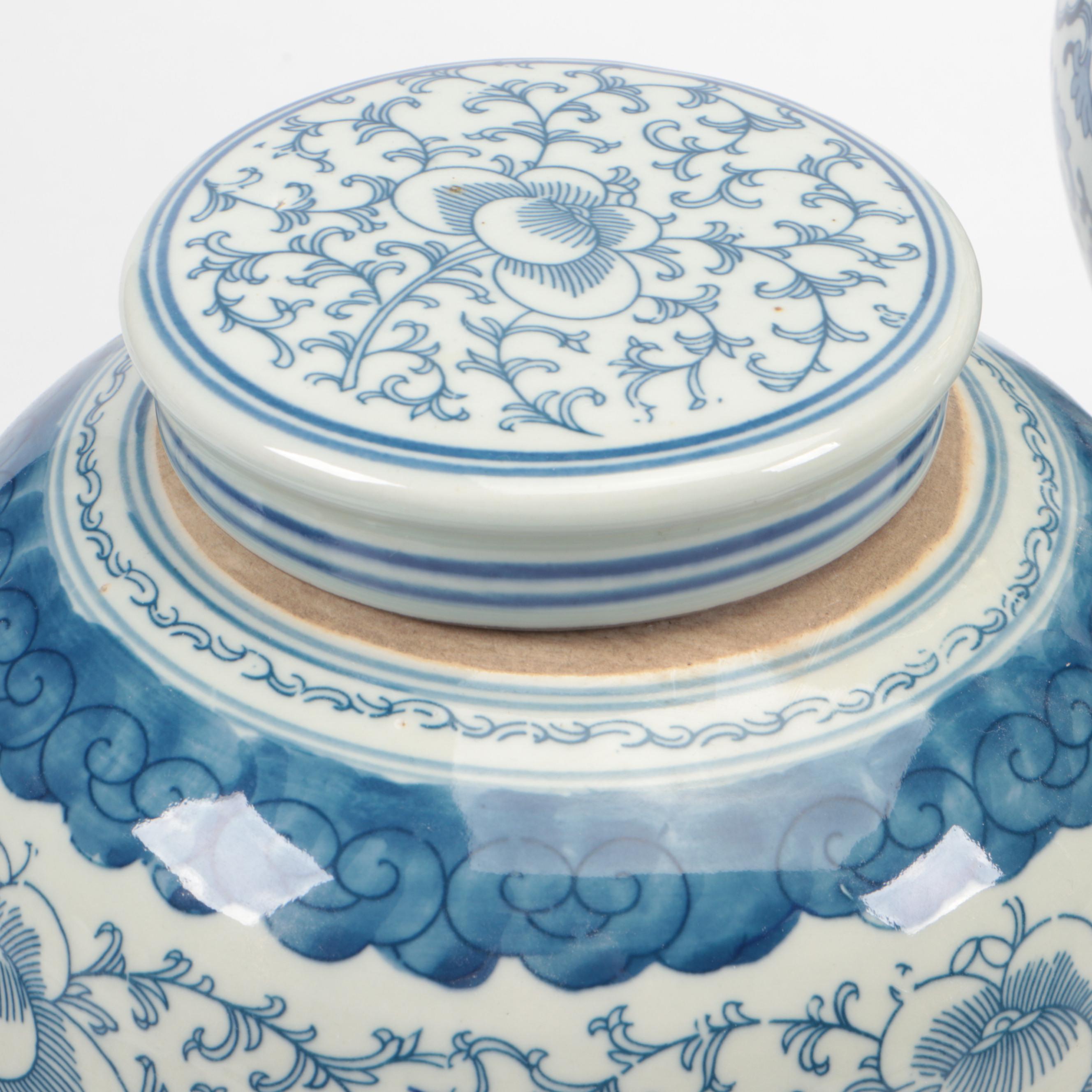 Ralph Lauren Blue and White Porcelain Jar Lamp with Chinese Ginger Jars, Vintage